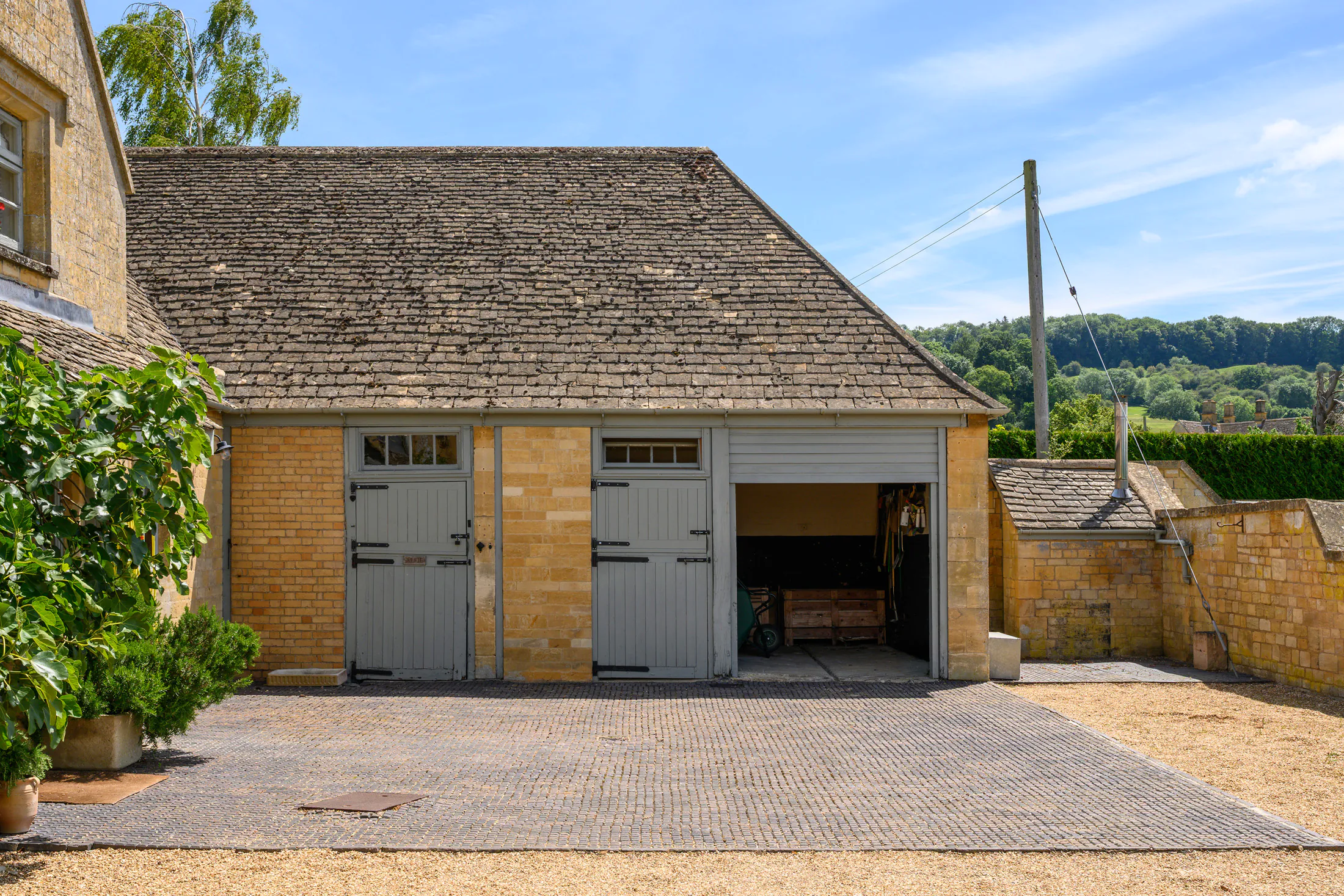 Domus-Stay-luxury-countryside-home-to-rent-Brookside-House-LR (57)