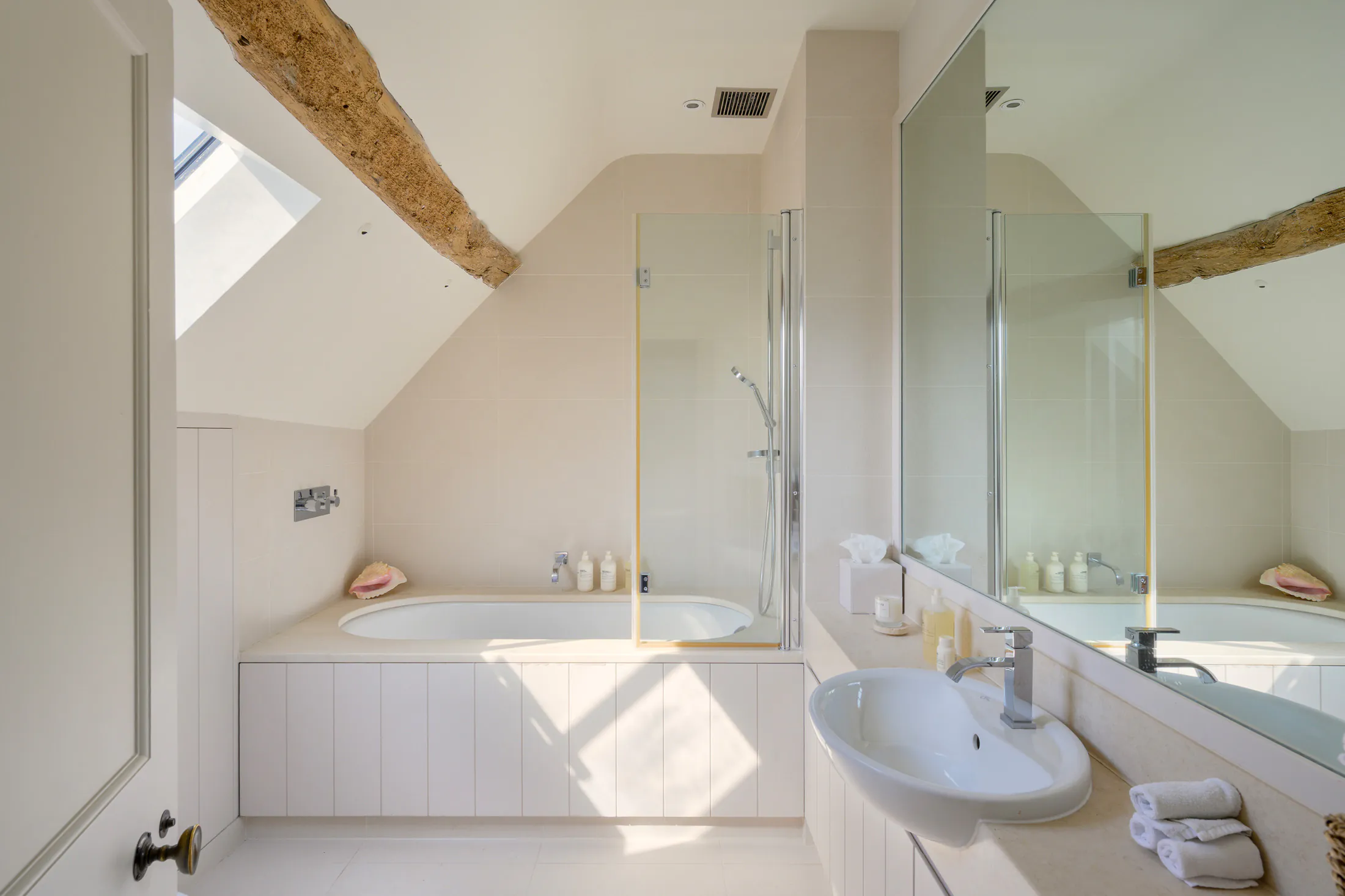 Domus-Stay-luxury-short-stay-house-to-rent-Nether-Park-Berkshire-LR (121)