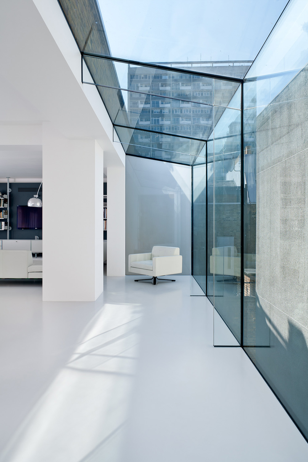 76 Notting Hill Gate