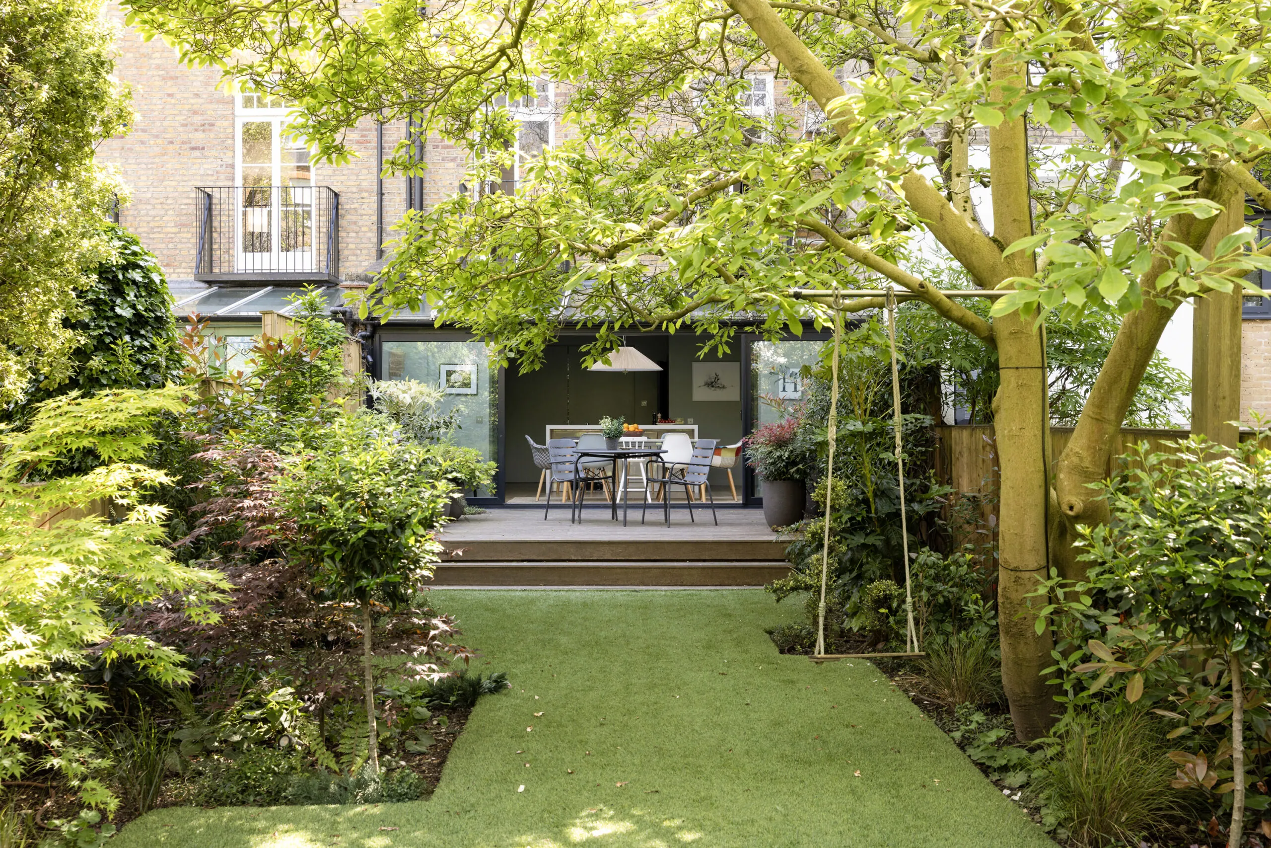Hampstead-House-For-Rent-Denning-Road-28_Lo
