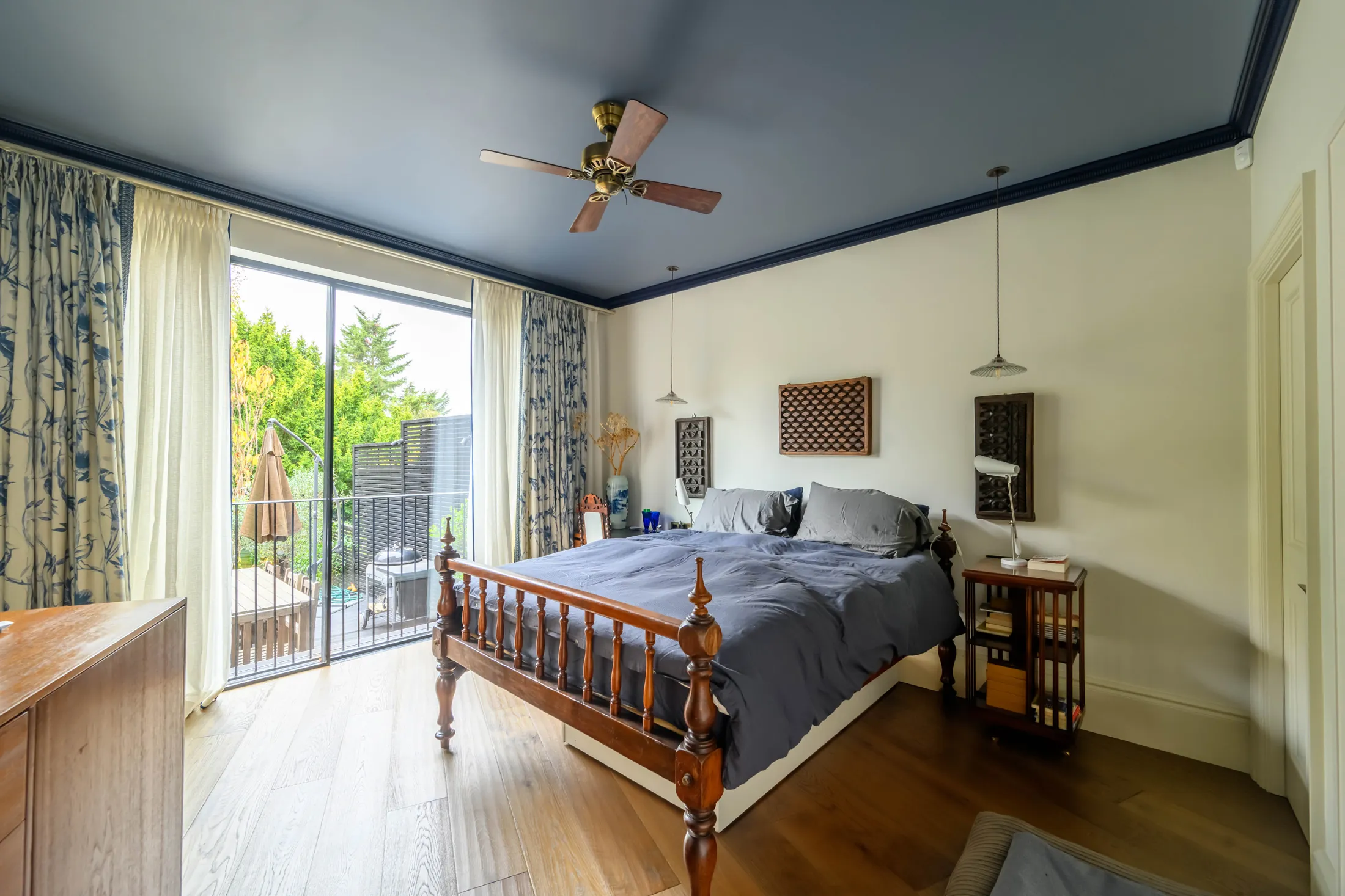 Hampstead-House-For-Rent-Redington-Road (19)