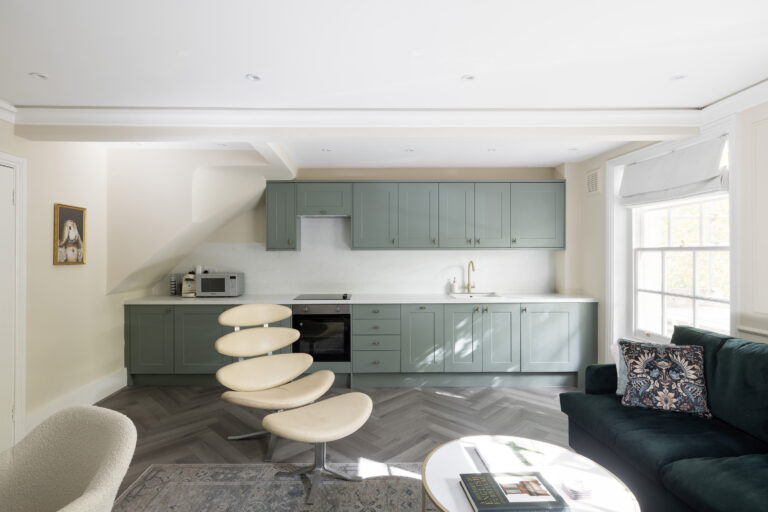 Holland Park Avenue