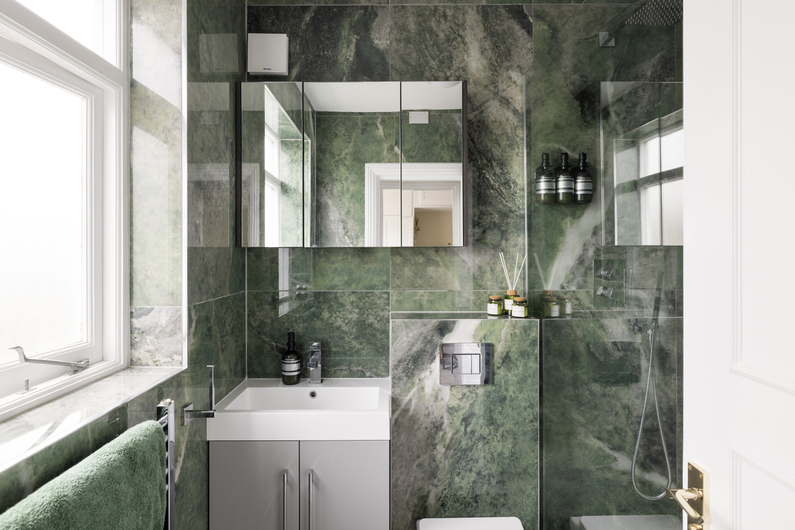 Holland-Park-Apartment-For-Rent-Holland-Park-Avenue-5_Lo