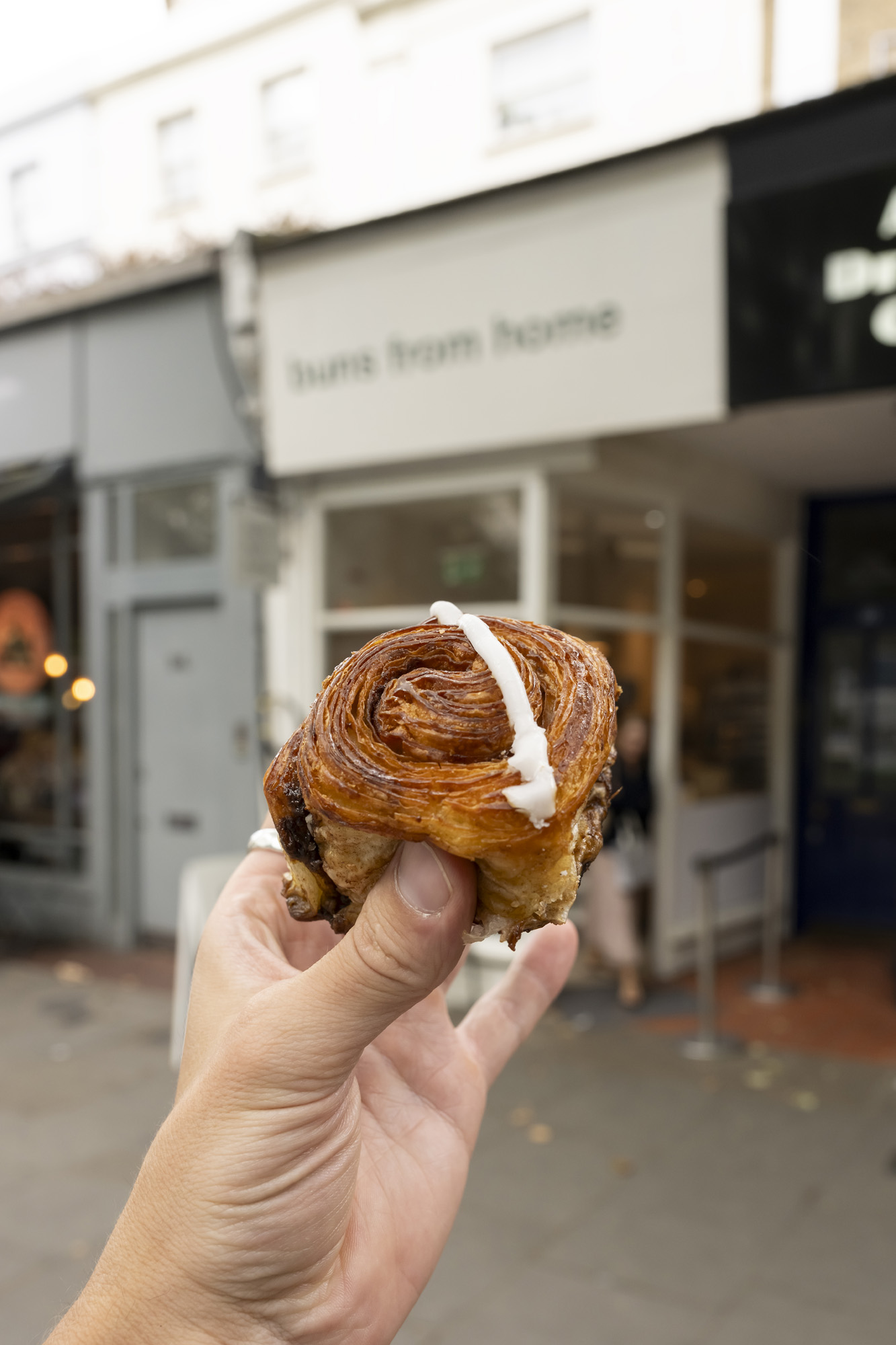 Holland-Park-Area-Guide-Best-Bakeries-Buns-From-Home (2)