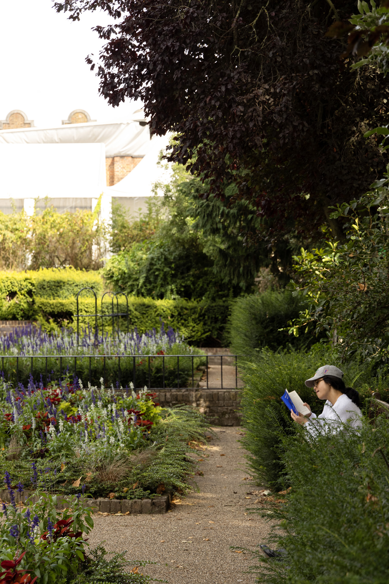 Holland-Park-Area-Guide-Domus-Stay (5)