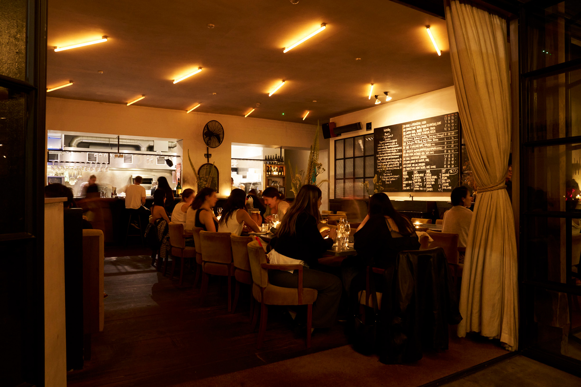 Islington-Area-Guide-Best-Restaurants-Westerns-Laundry (3)