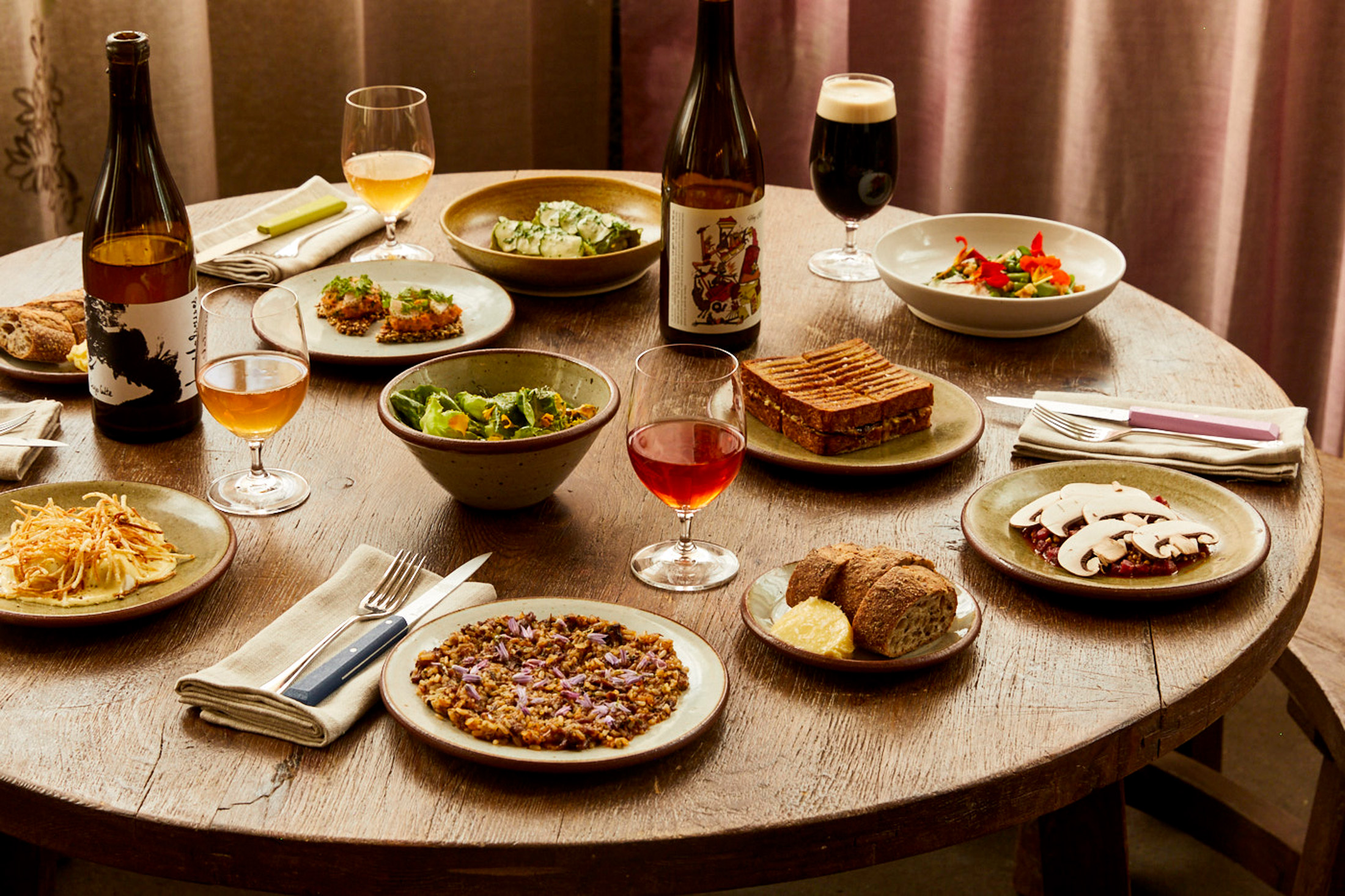 Islington-Area-Guide-Best-Wine-Bar-Goodbye-Horses (1)