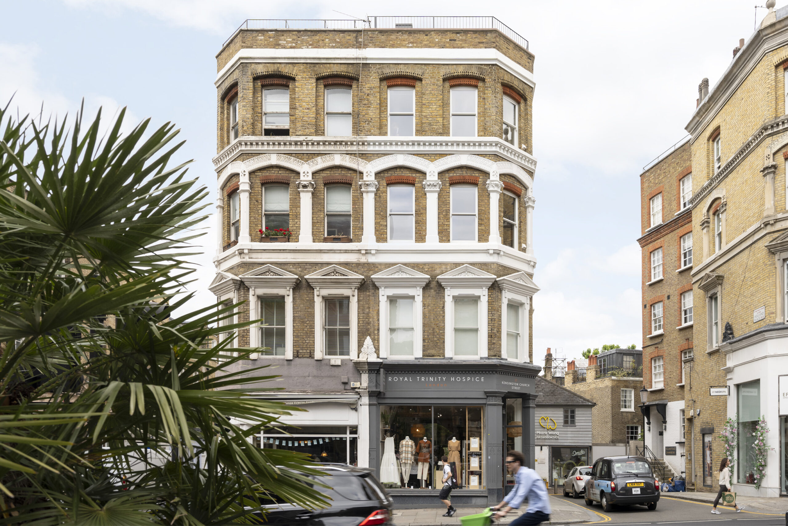 Kensington-Church-Street-Area-Guide-London28_Lo
