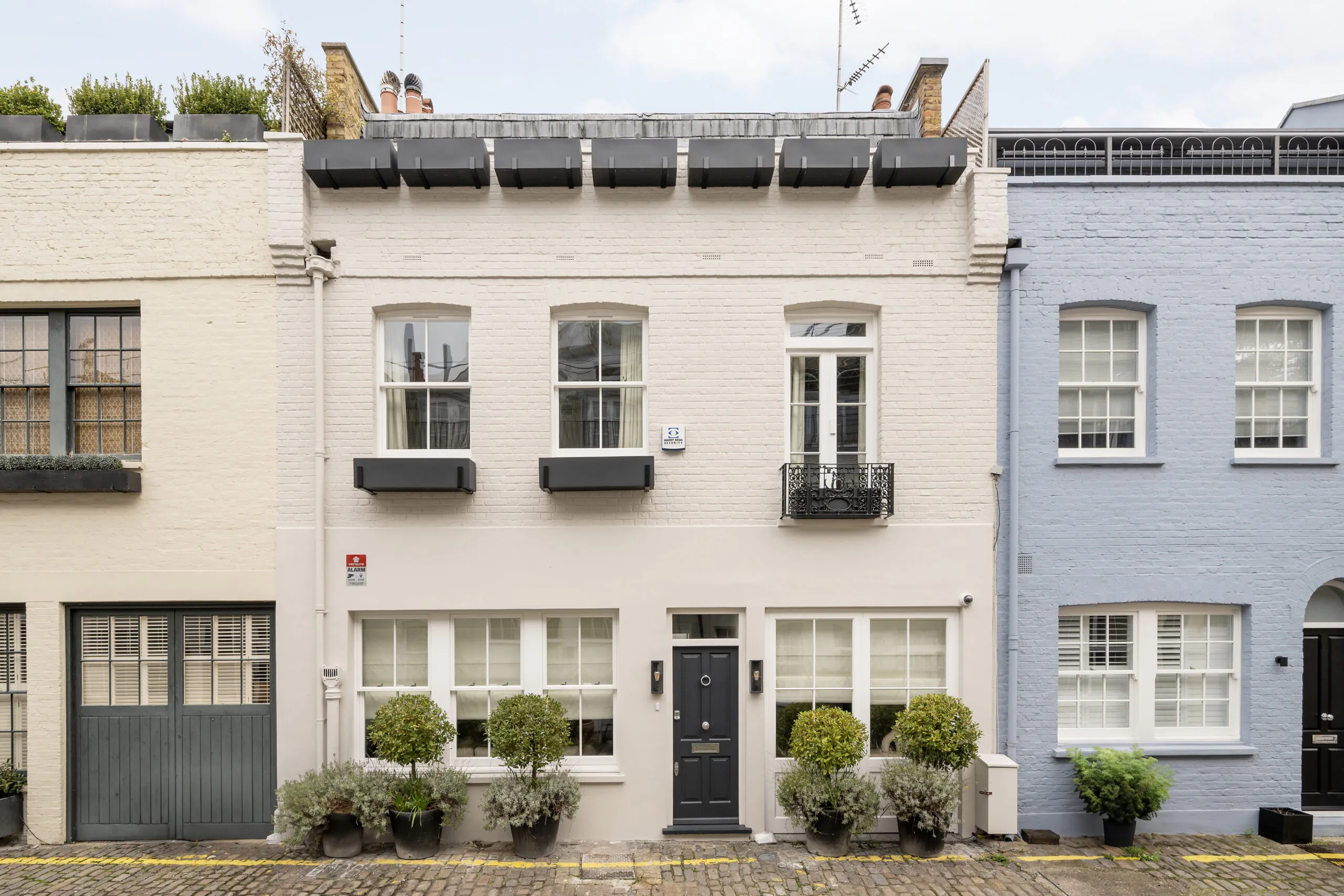 Kensington-House-For-Rent-Princes-Gate-Mews-23_Lo