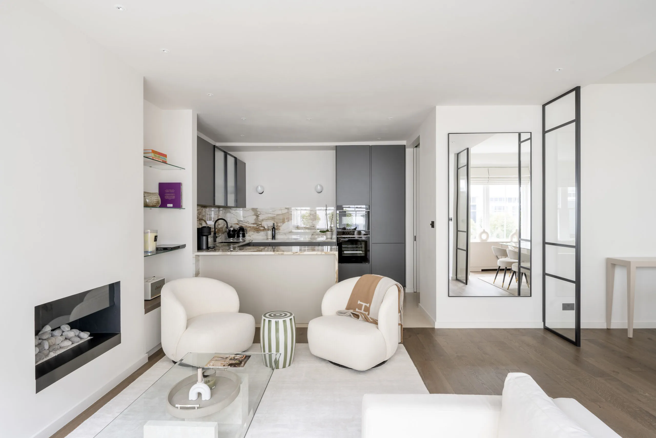 Kensington-House-For-Rent-Princes-Gate-Mews-7_Lo