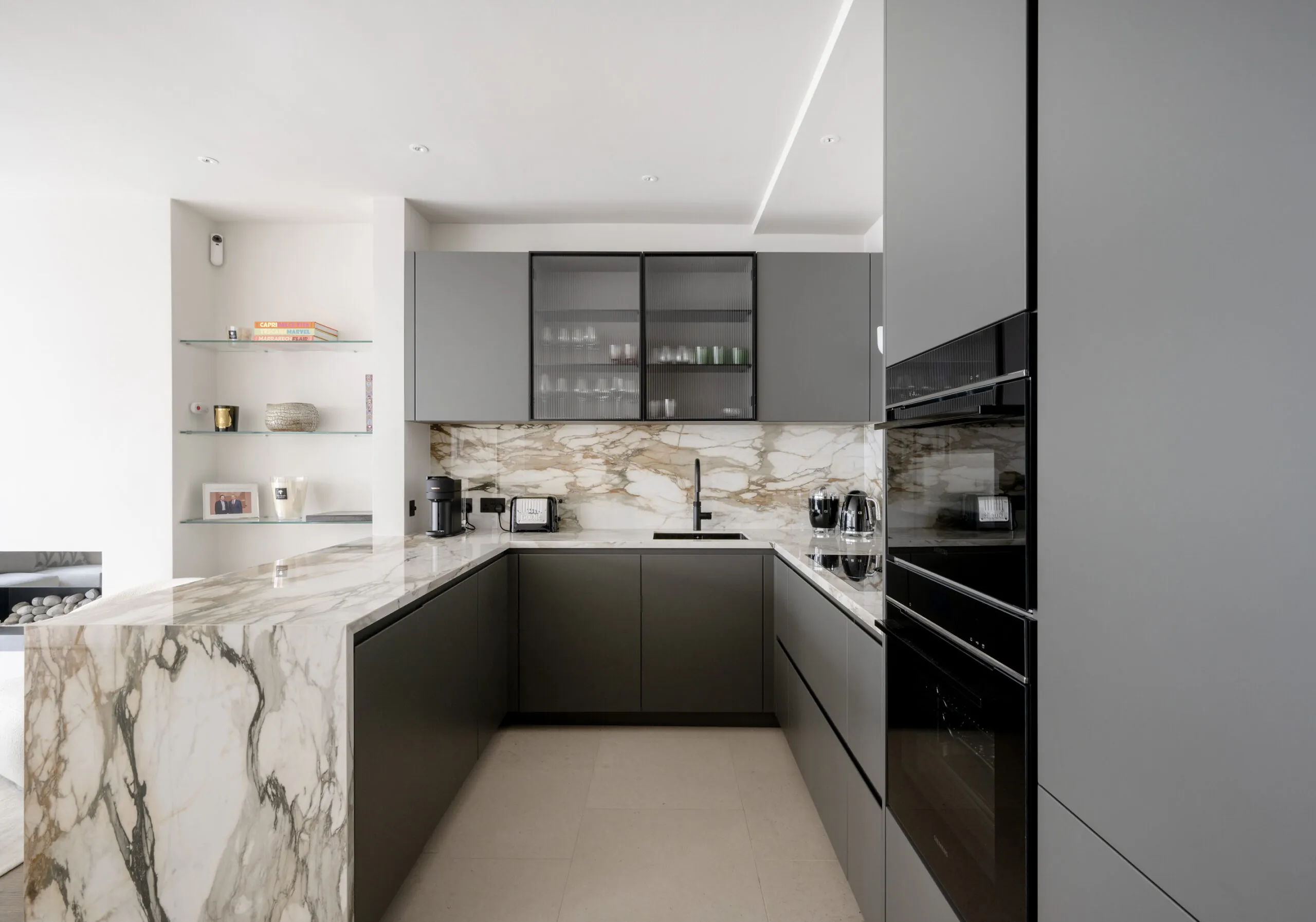 Kensington-House-For-Rent-Princes-Gate-Mews-8_Lo