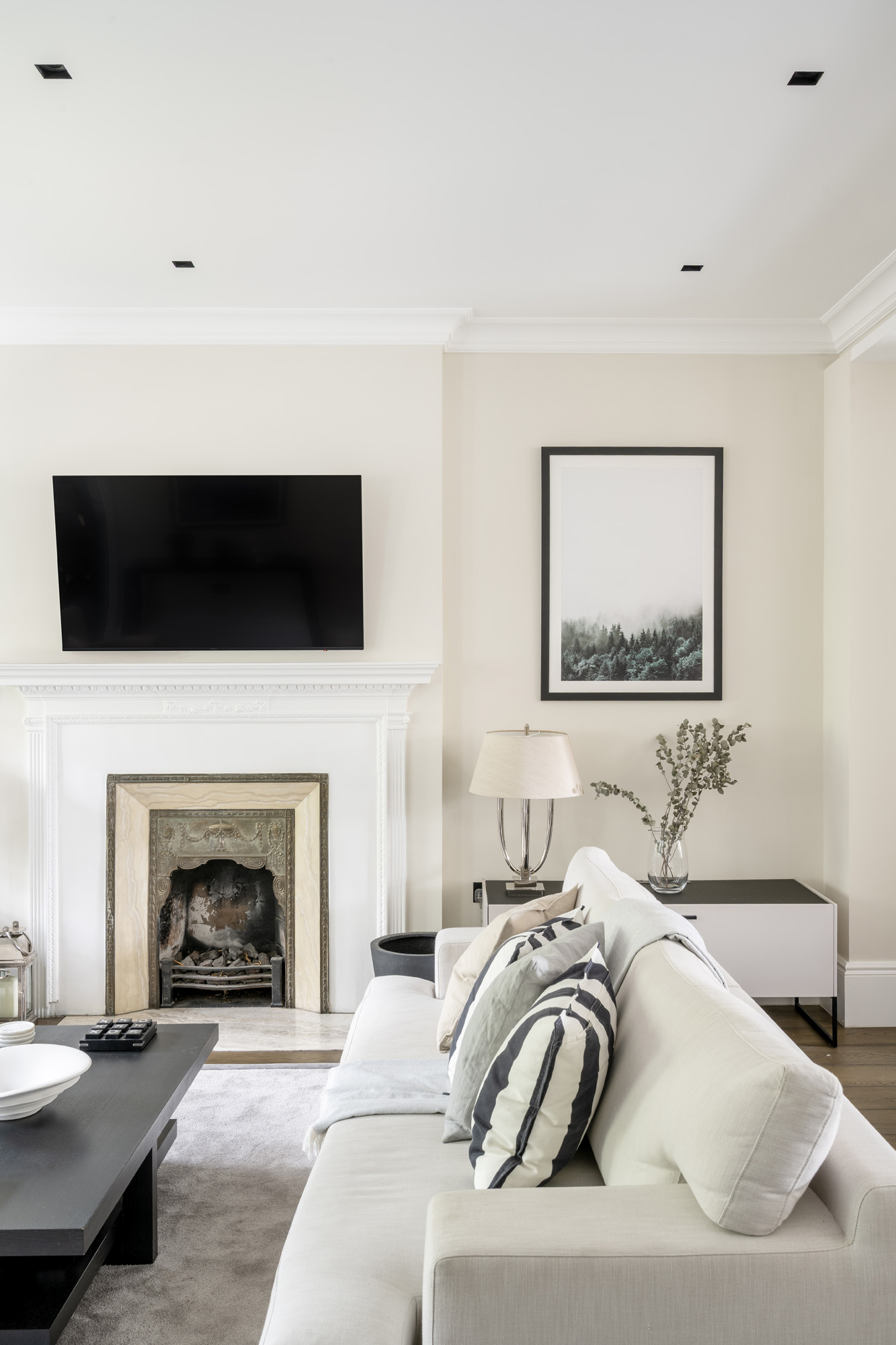 Knightsbridge-Apartment-For-Rent-Lowndes-Square-Reshoot-2_Lo