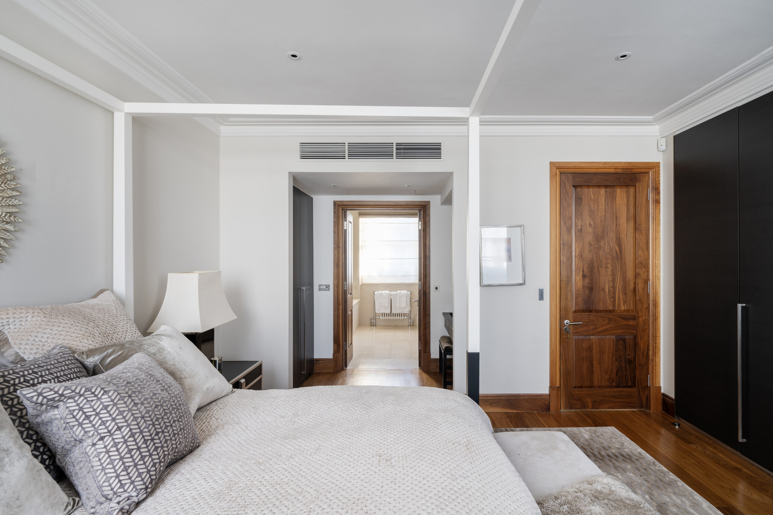 Knightsbridge-House-For-Rent-Montpelier-Street-29_Lo