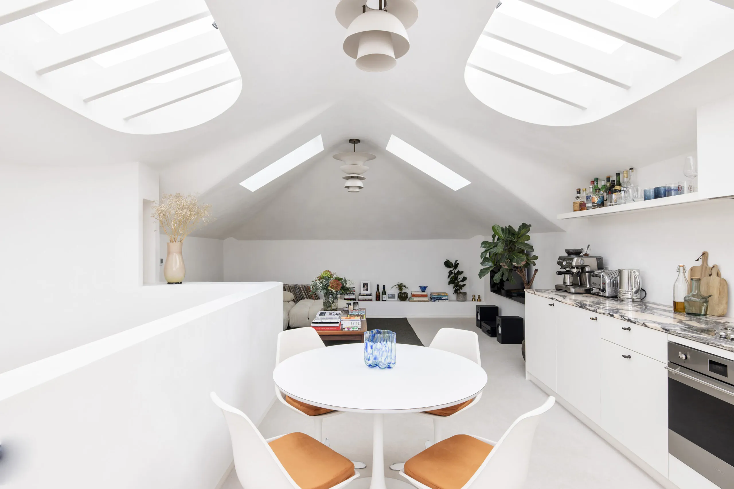 Ladbroke-Grove-Apartment-For-Rent-Golbourne-Road-26_Lo
