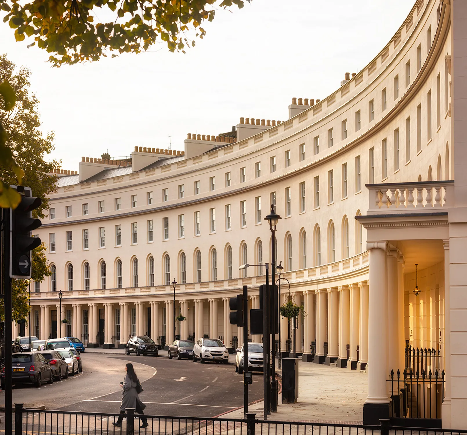 Luxury-Apartment-For-Rent-Regents-Park-Crescent- (2)