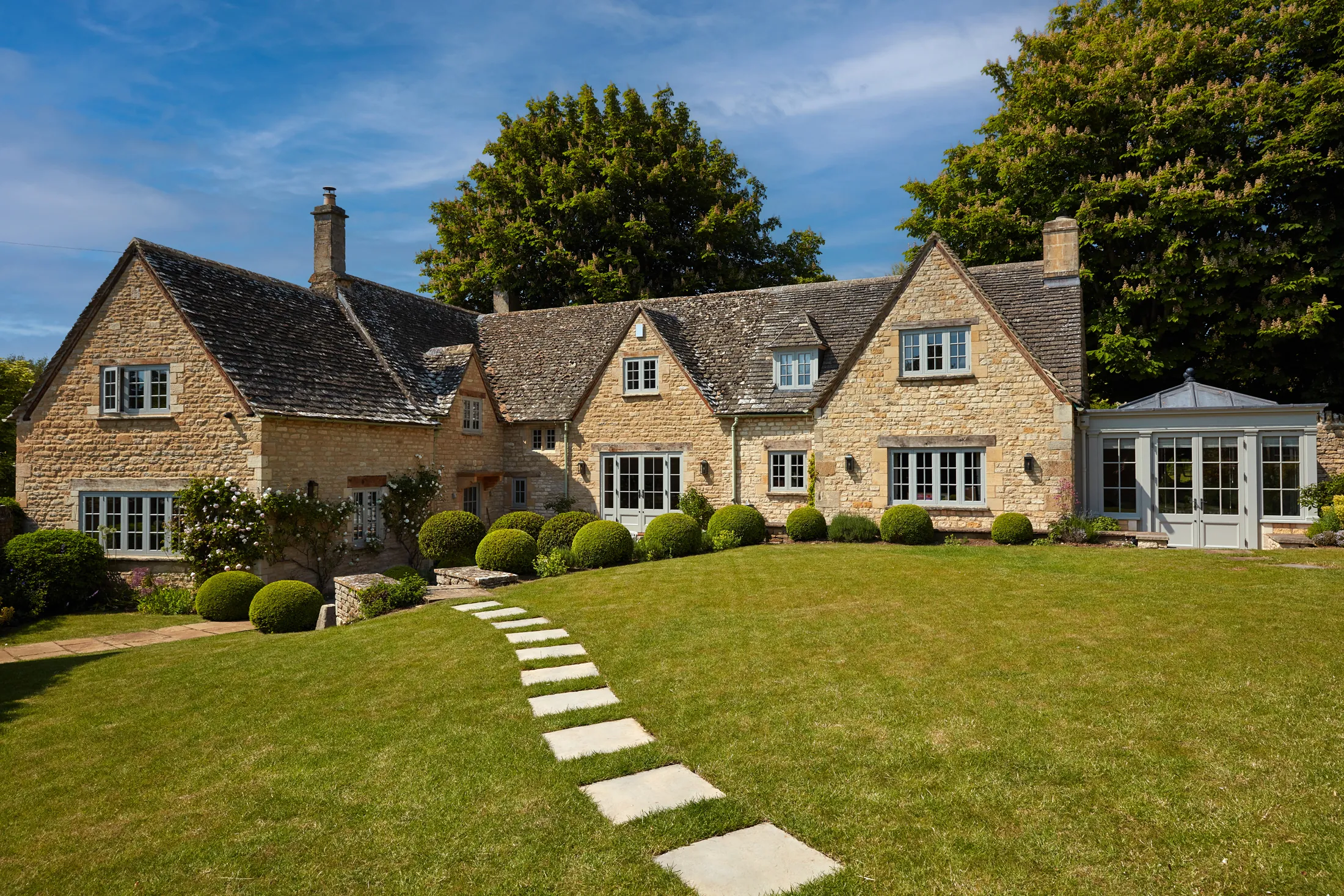 Luxury-Cotswolds-Cottage-To-Rent-For-Holiday-Burford-04