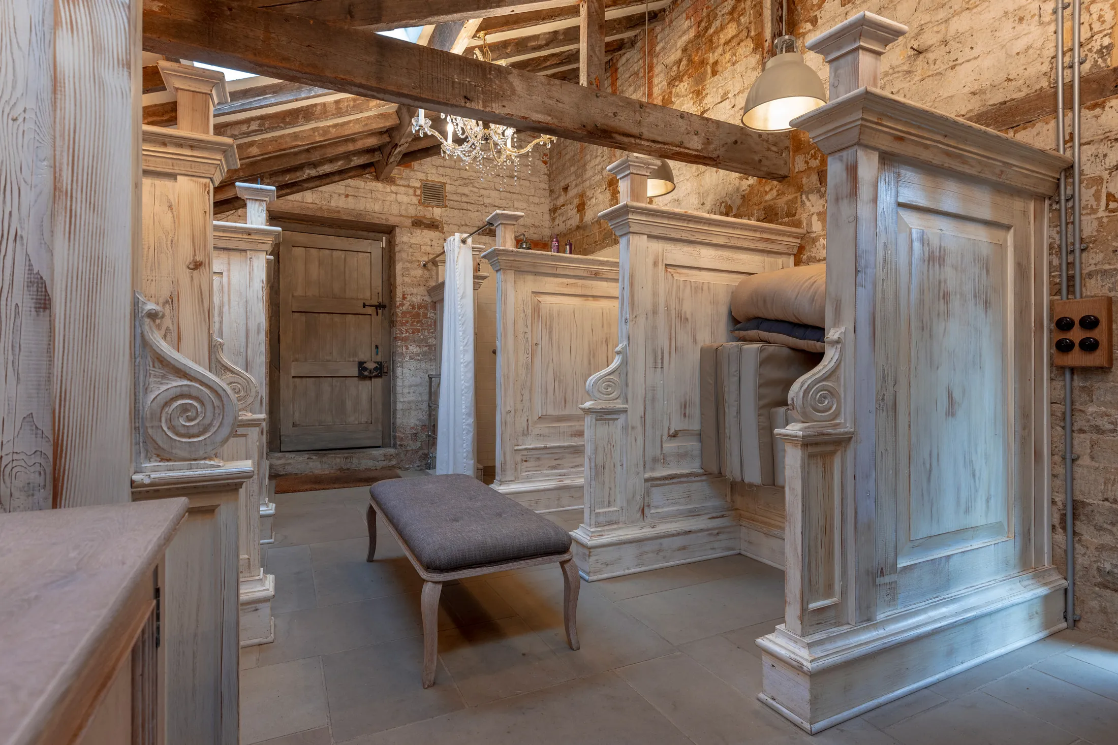 Luxury-Cotswolds-House-For-Holiday-Rental-Castle-Grove-Broughton (42)