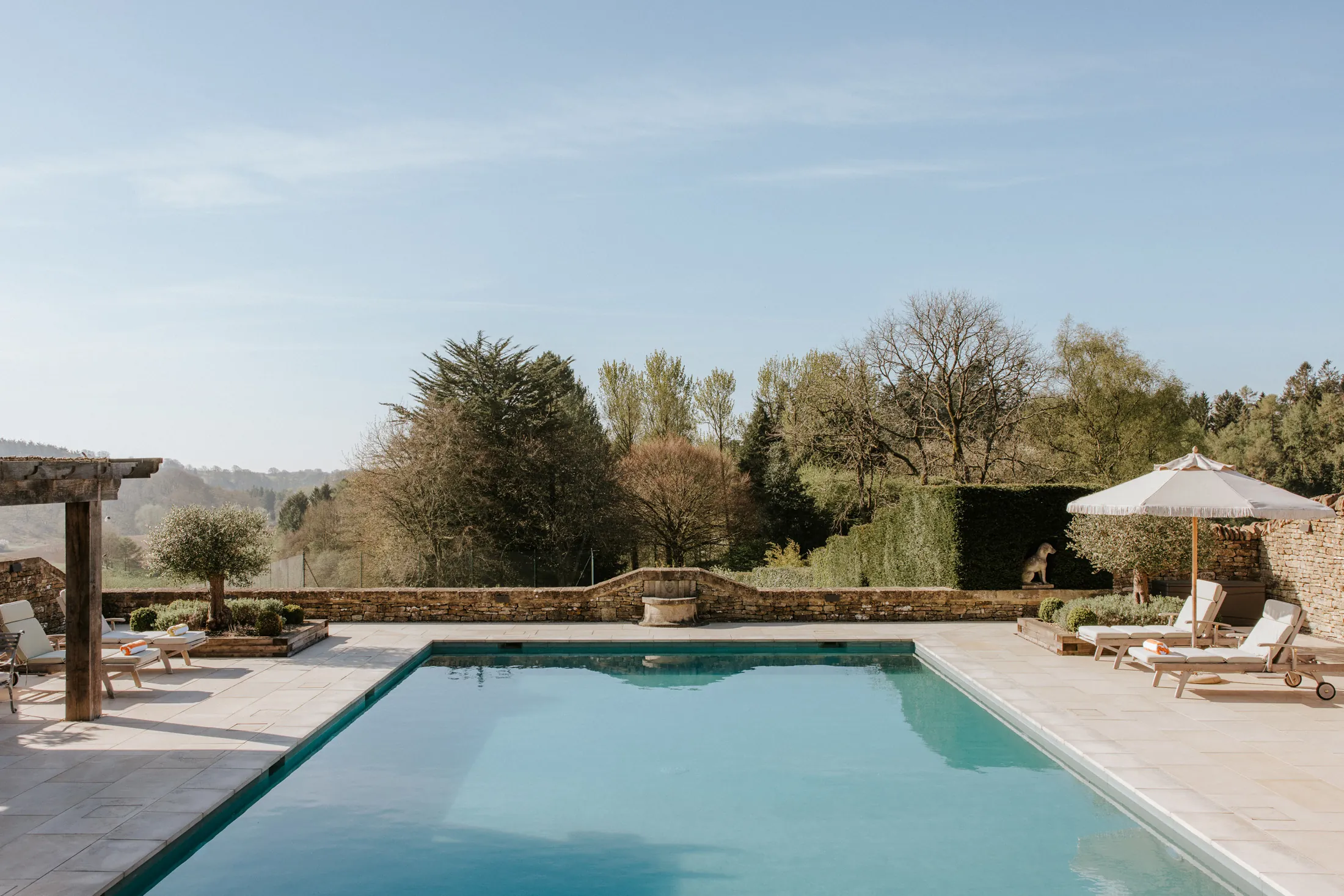 Luxury-Cotswolds-House-For-Holiday-Rental-Elkstone-Manor-Coombe-End (17)