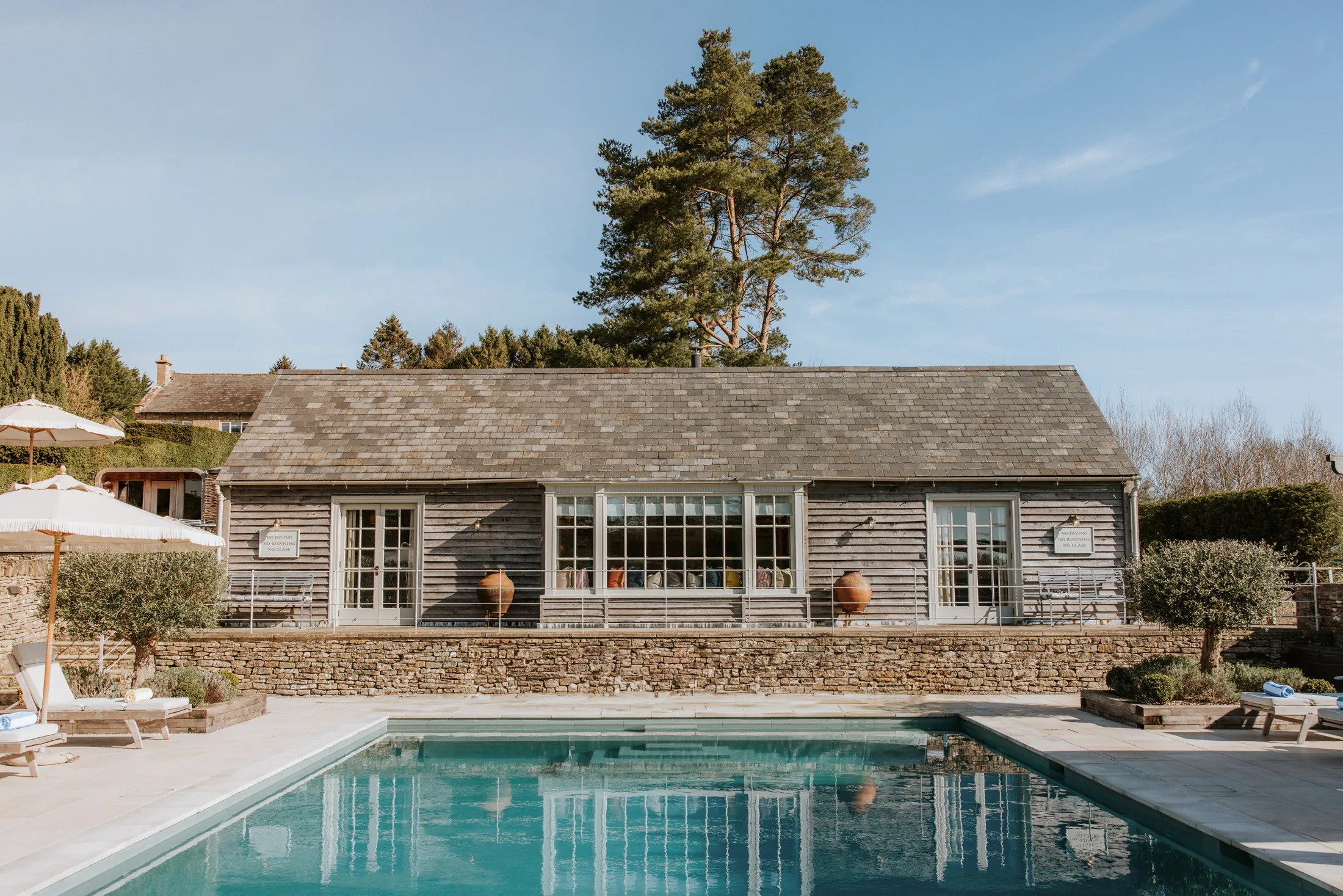 Luxury-Cotswolds-House-For-Holiday-Rental-Elkstone-Manor-Coombe-End (3)