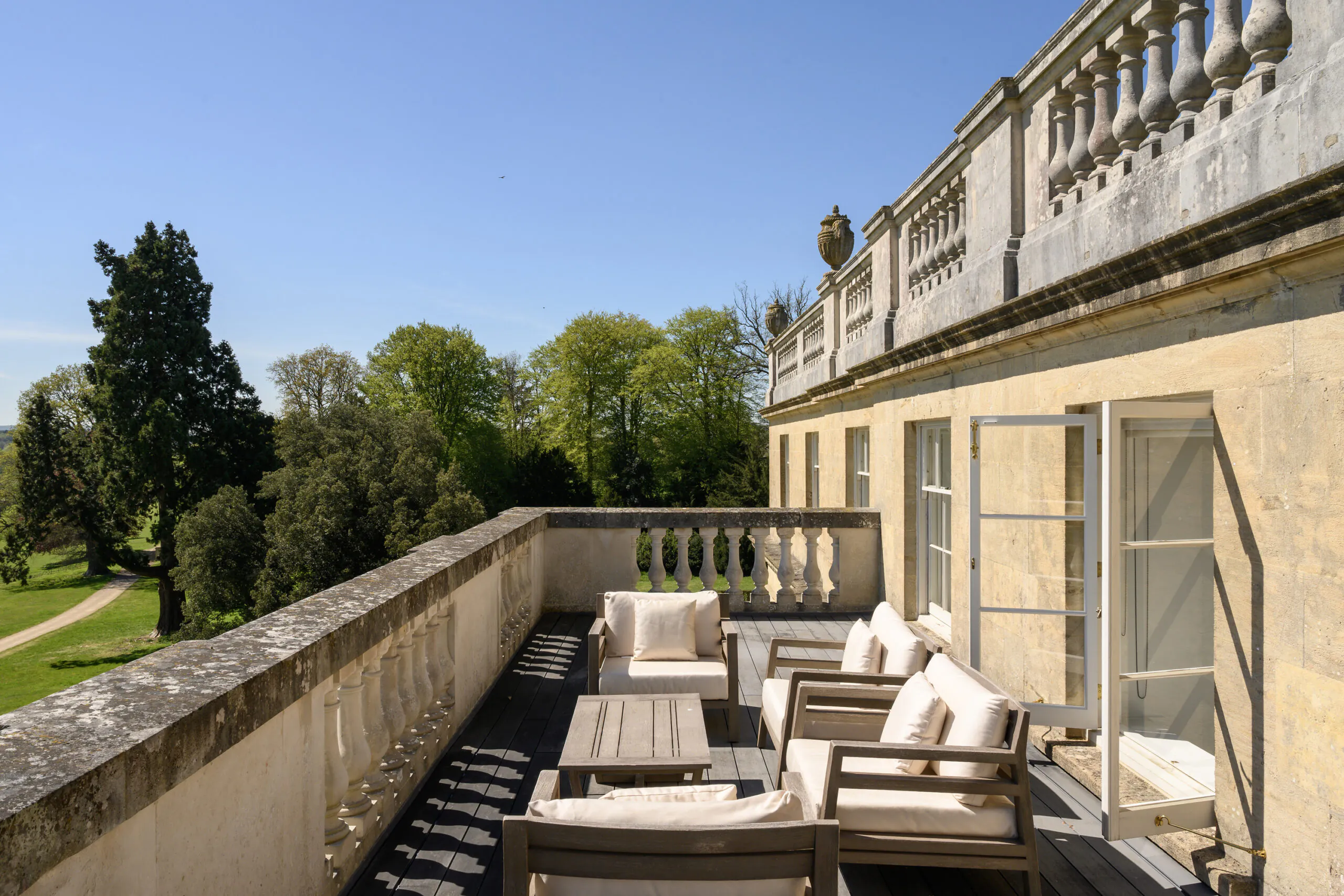 Luxury-Estate-For-Holiday-Rent-Holland-Manor-Cotswolds (131)
