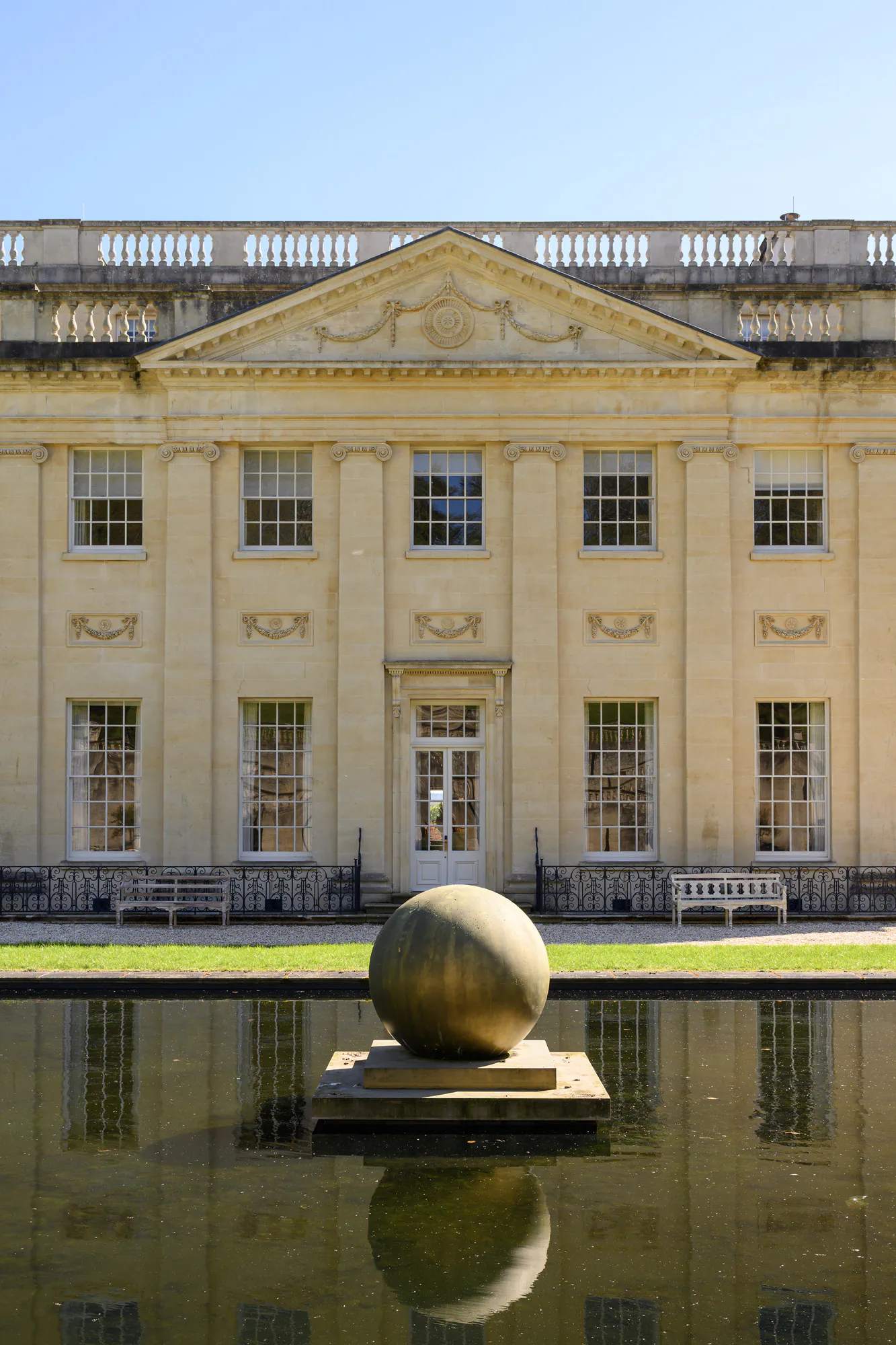 Luxury-Estate-For-Holiday-Rent-Holland-Manor-Cotswolds (26)