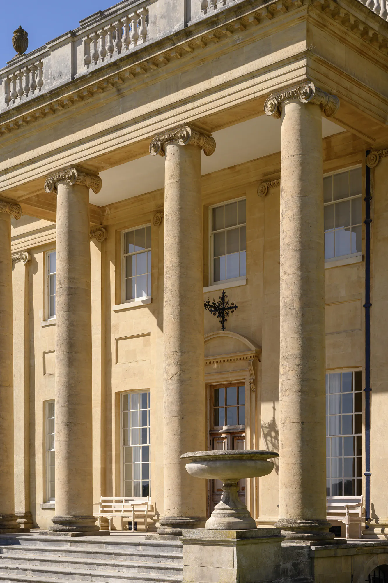 Luxury-Estate-For-Holiday-Rent-Holland-Manor-Cotswolds (29)