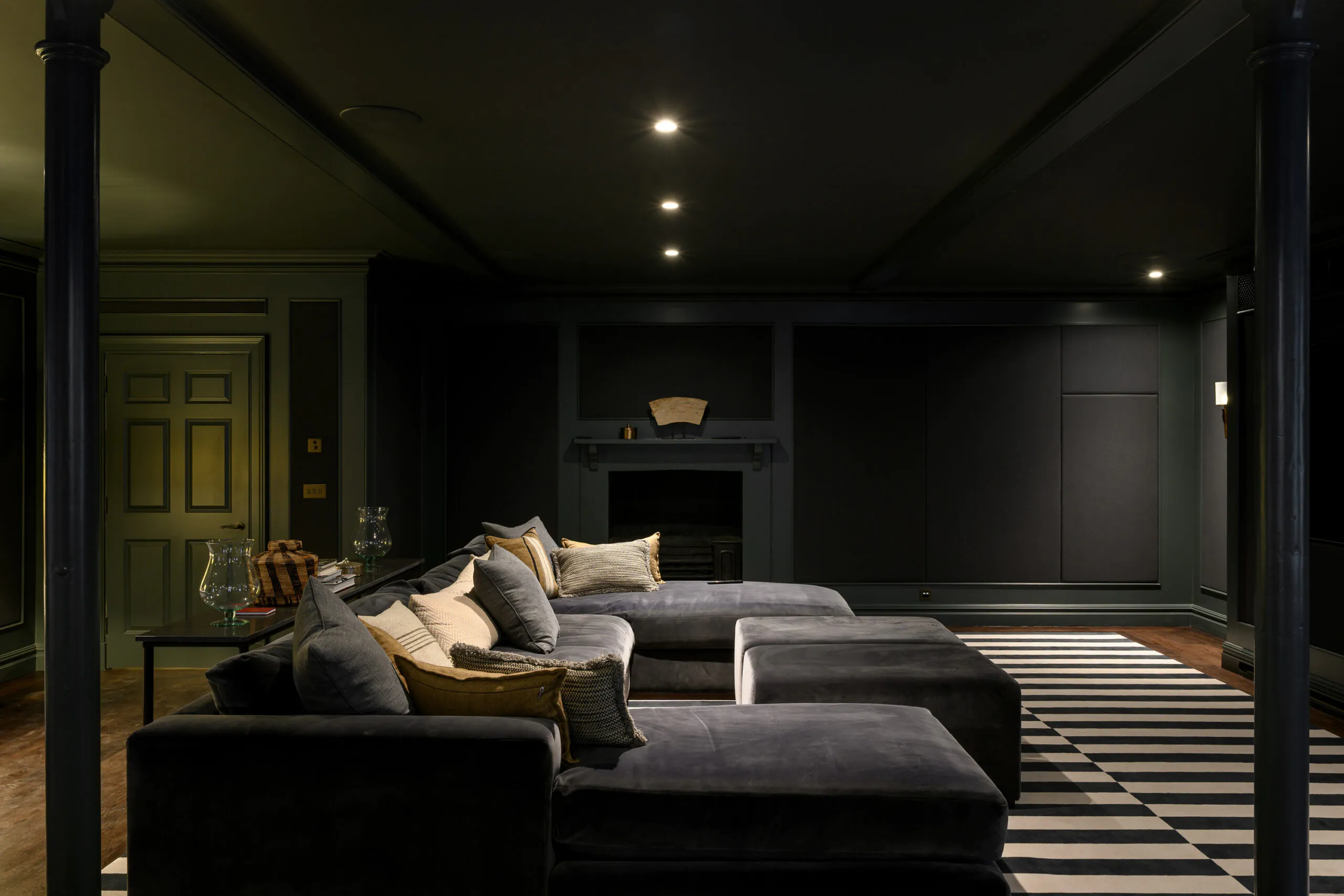 Luxury-Estate-For-Holiday-Rent-Holland-Manor-Cotswolds (5)
