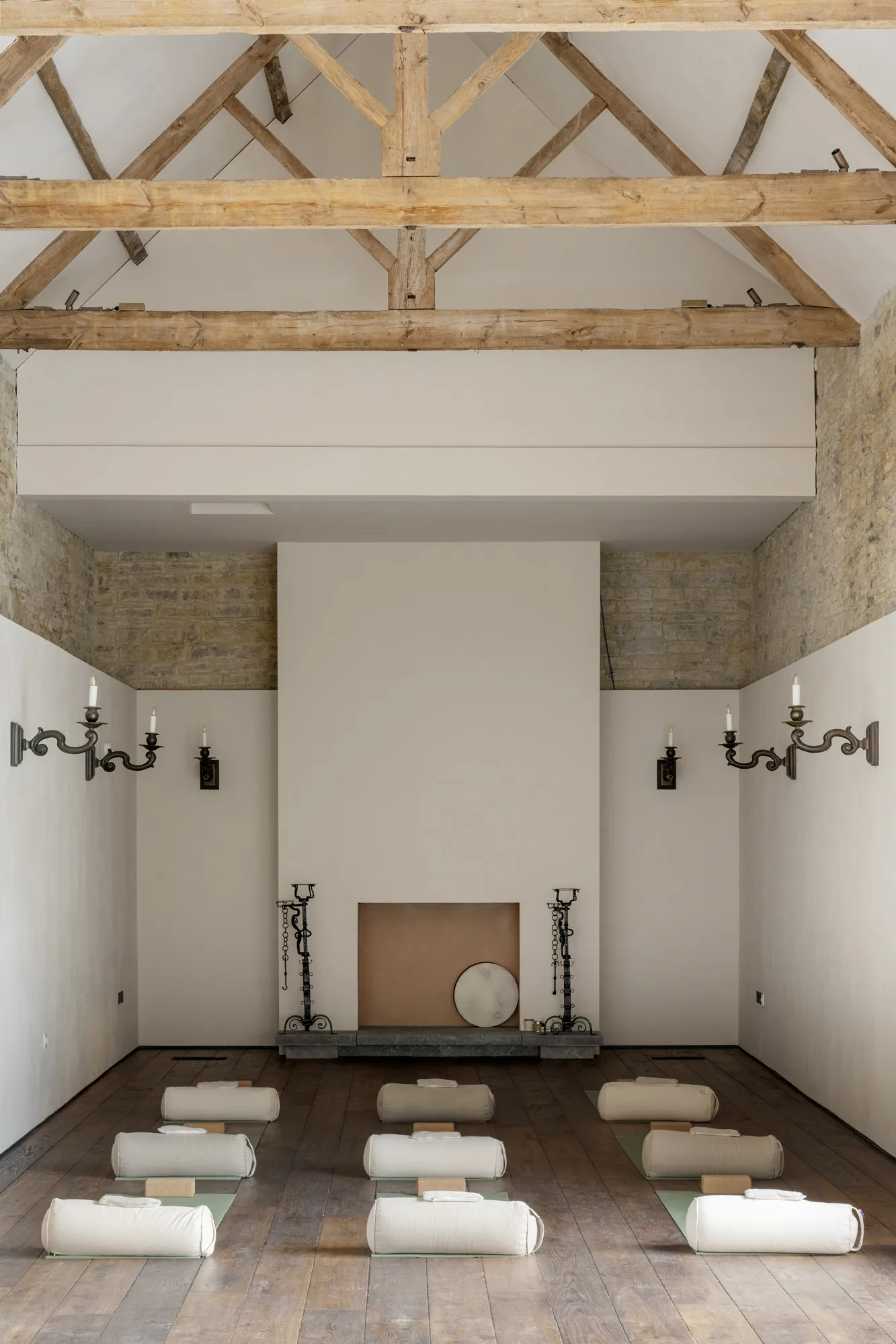 Luxury-Estate-For-Holiday-Rent-Winterbourne-House-Somerton-The-Cotswolds-Country (100)