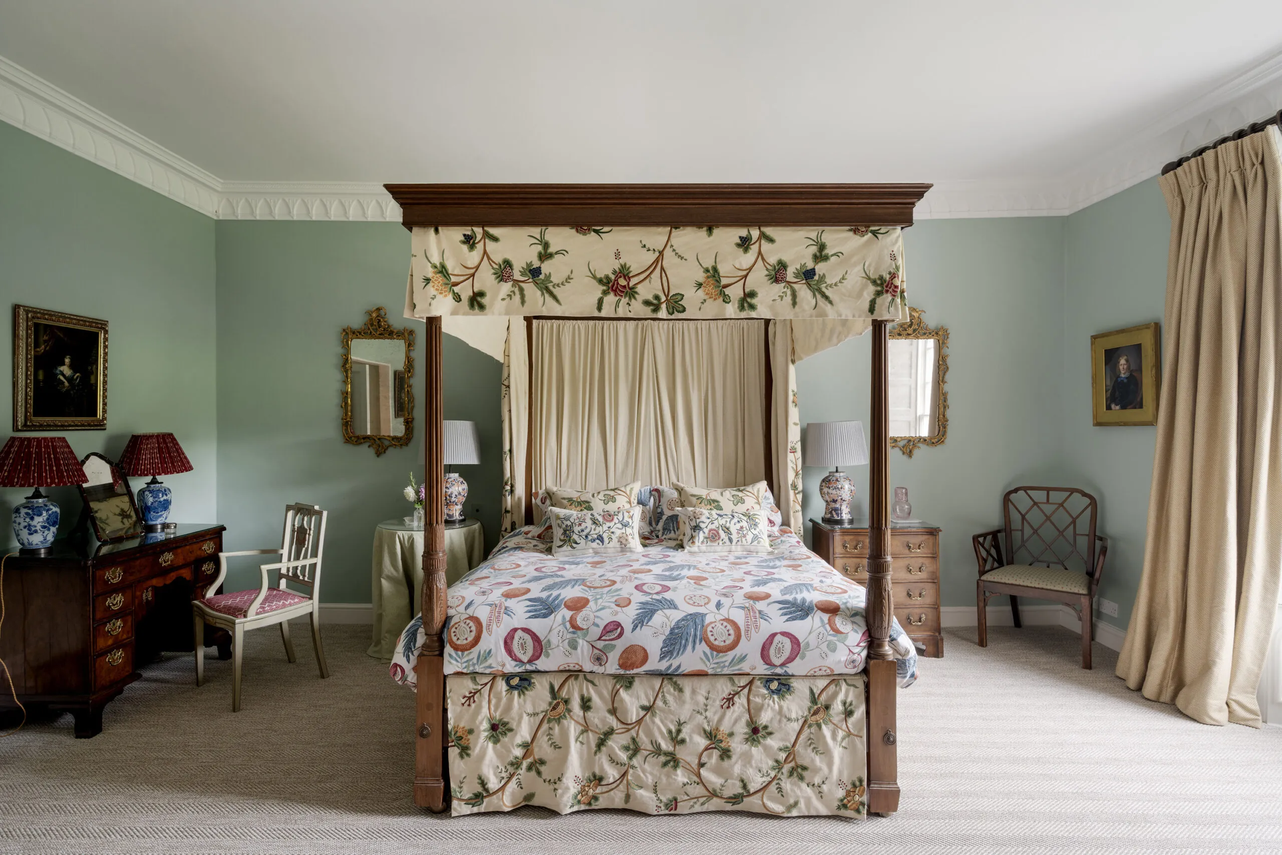 Luxury-Estate-For-Holiday-Rent-Winterbourne-House-Somerton-The-Cotswolds-Country (147)