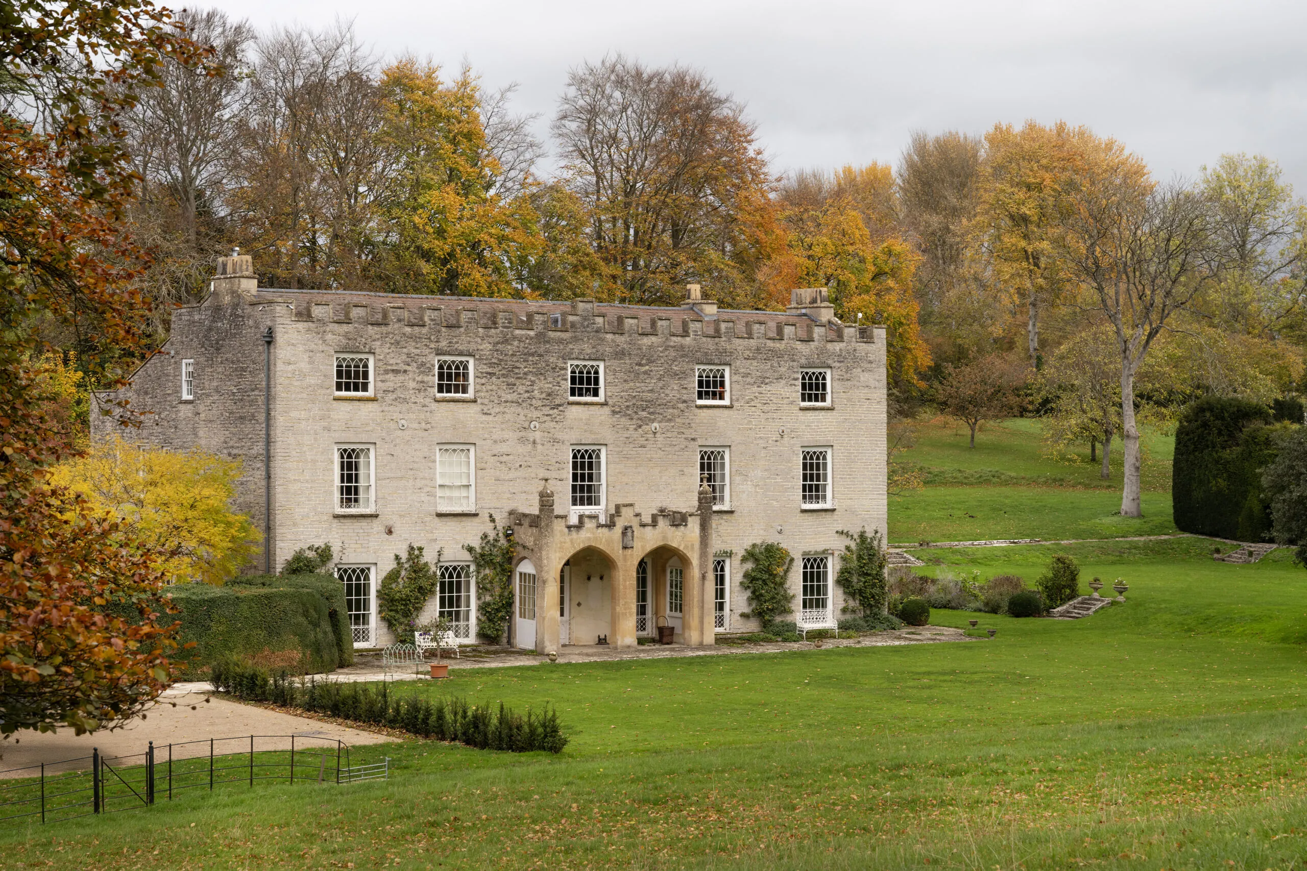 Luxury-Estate-For-Holiday-Rent-Winterbourne-House-Somerton-The-Cotswolds-Country (29)