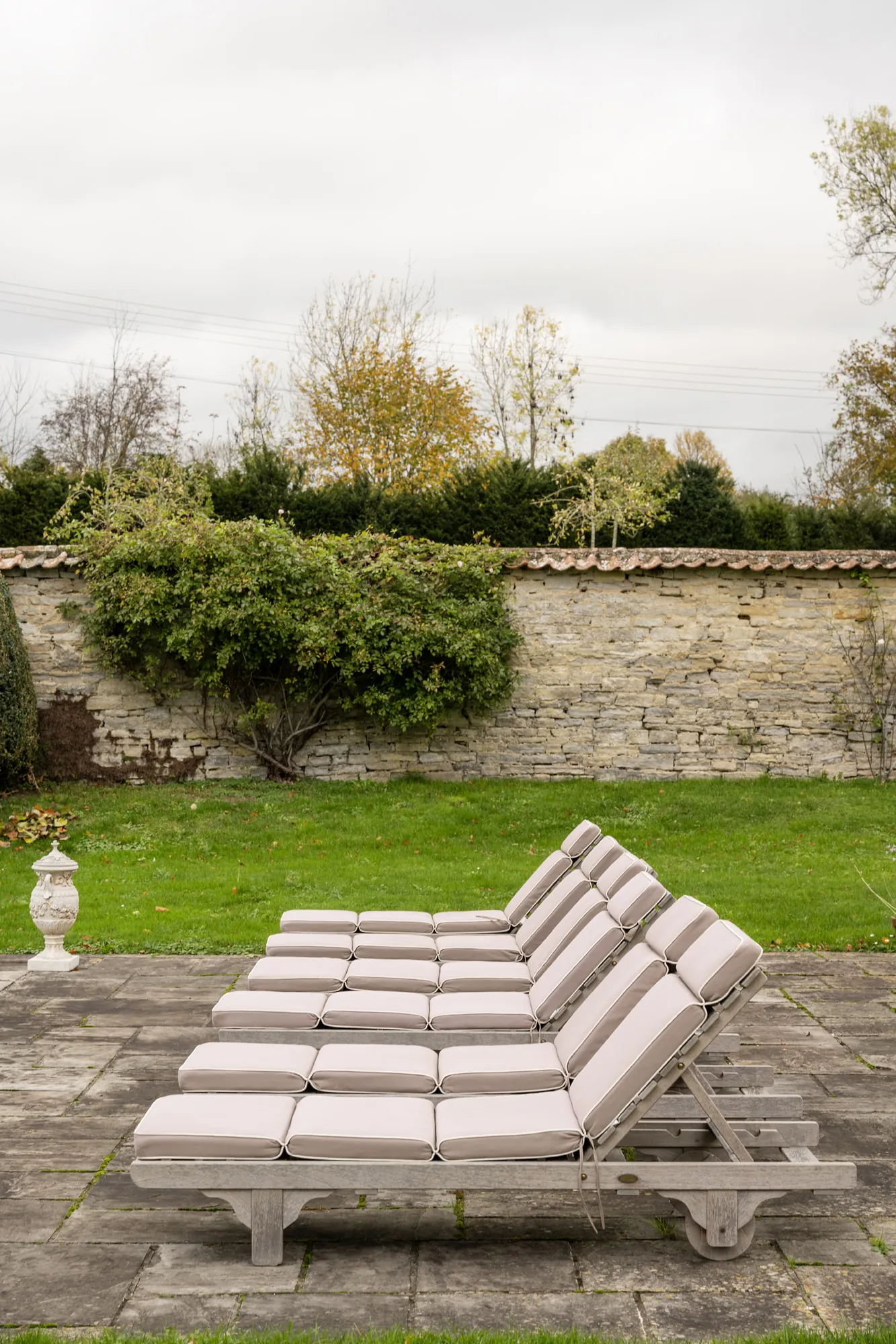 Luxury-Estate-For-Holiday-Rent-Winterbourne-House-Somerton-The-Cotswolds-Country (50)