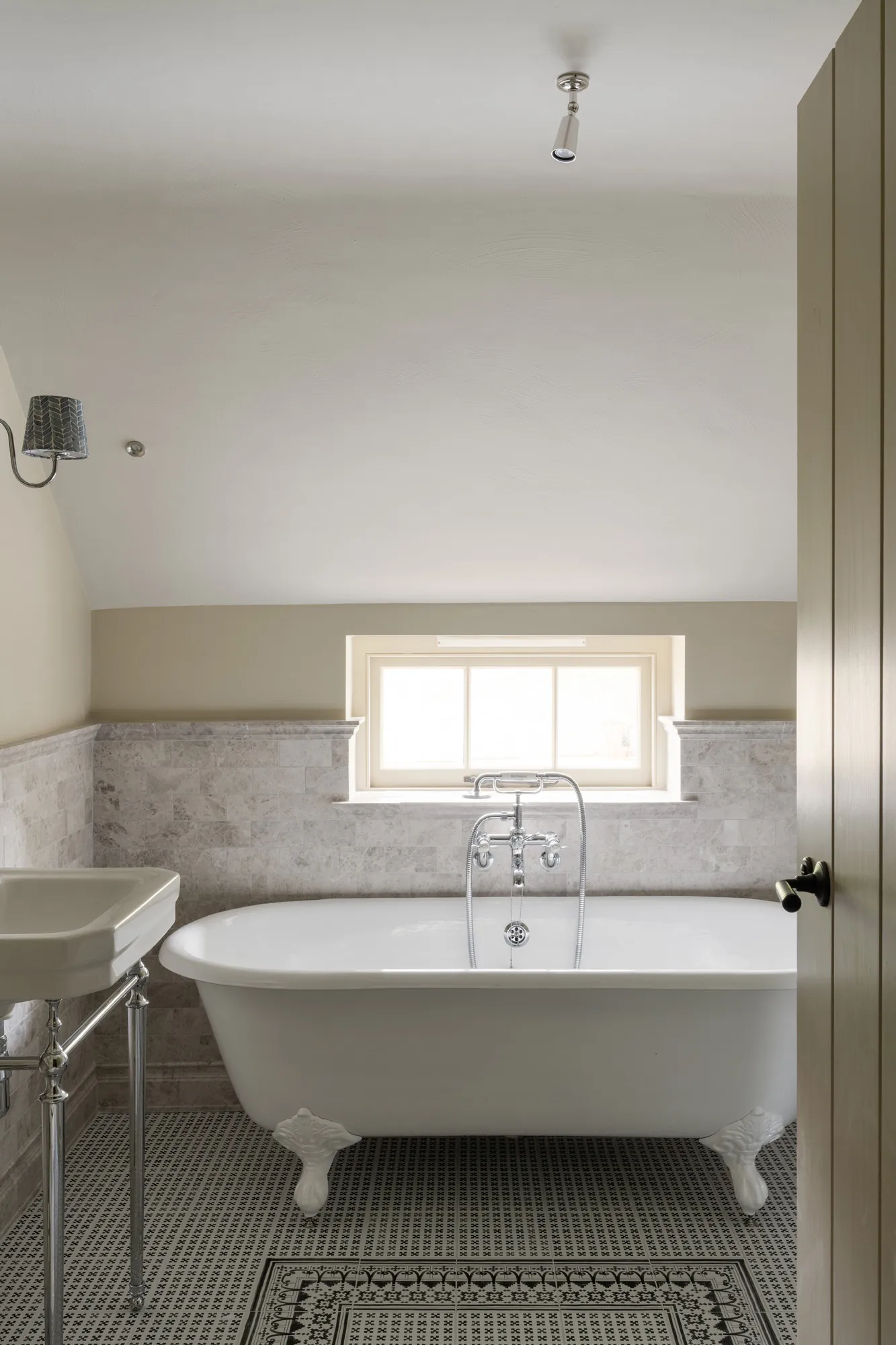 Luxury-Estate-For-Holiday-Rent-Winterbourne-House-Somerton-The-Cotswolds-Country (83)