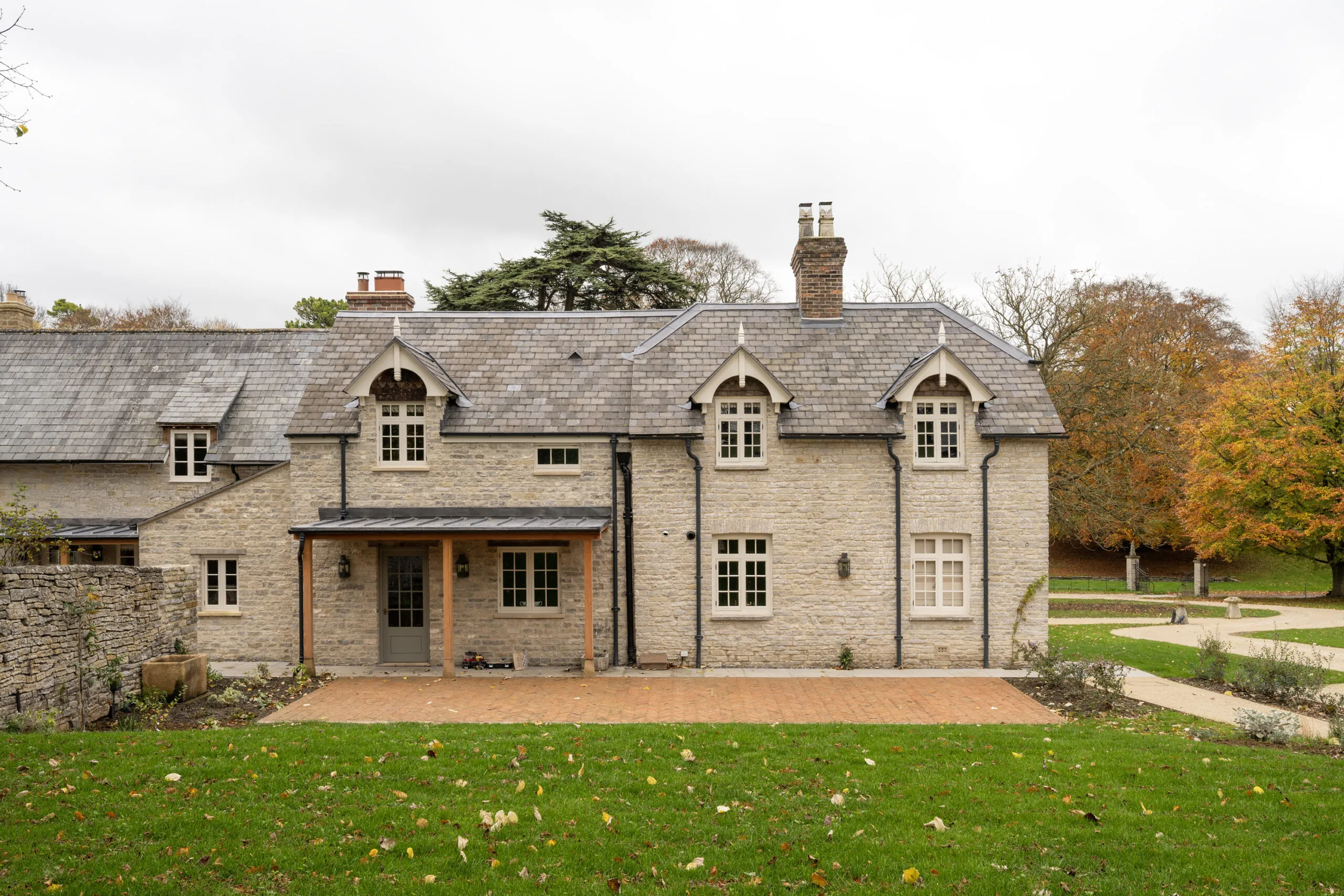 Luxury-Estate-For-Holiday-Rent-Winterbourne-House-Somerton-The-Cotswolds-Country (85)