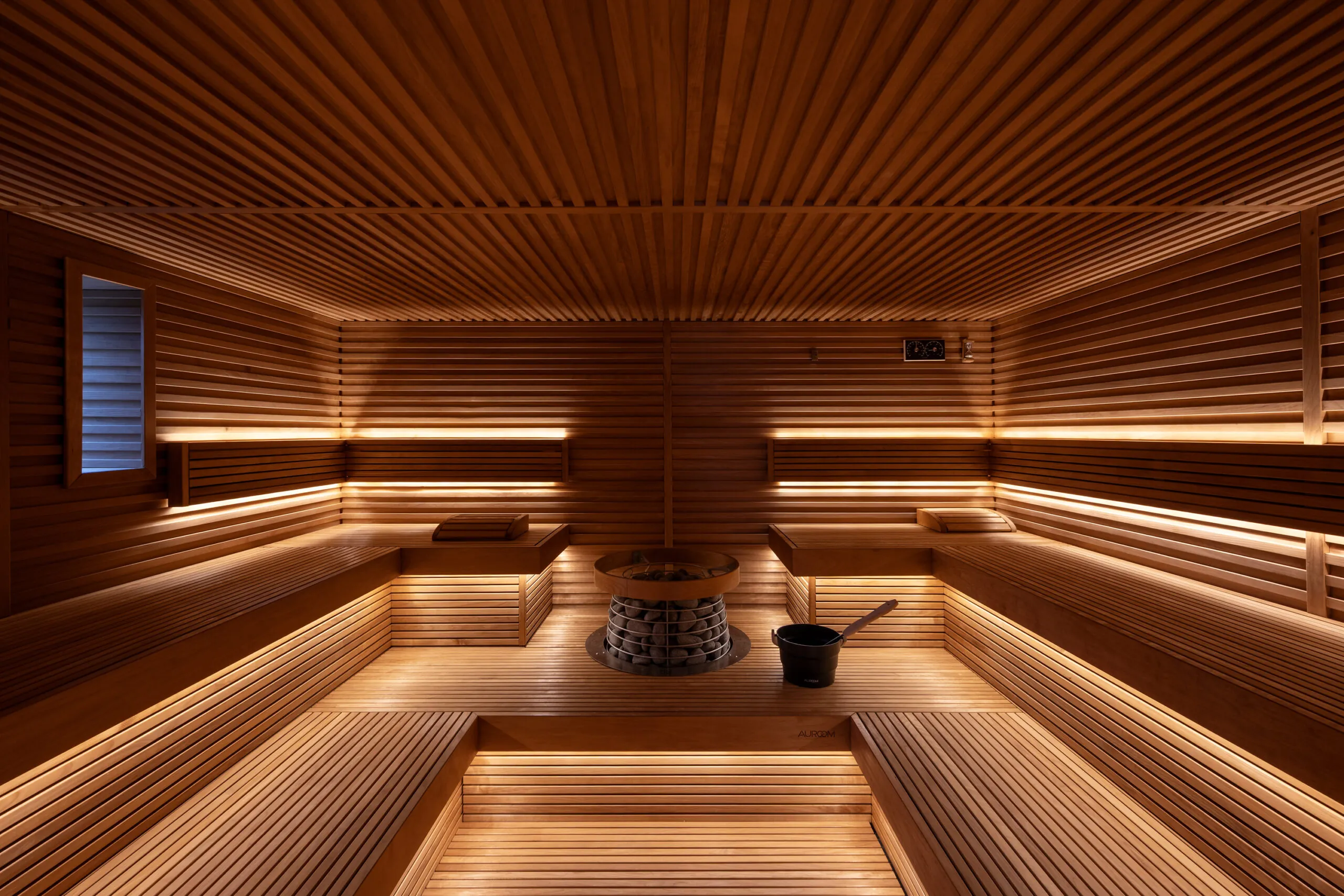 Luxury-Estate-For-Holiday-Rent-Winterbourne-House-Somerton-The-Cotswolds-Country (92)