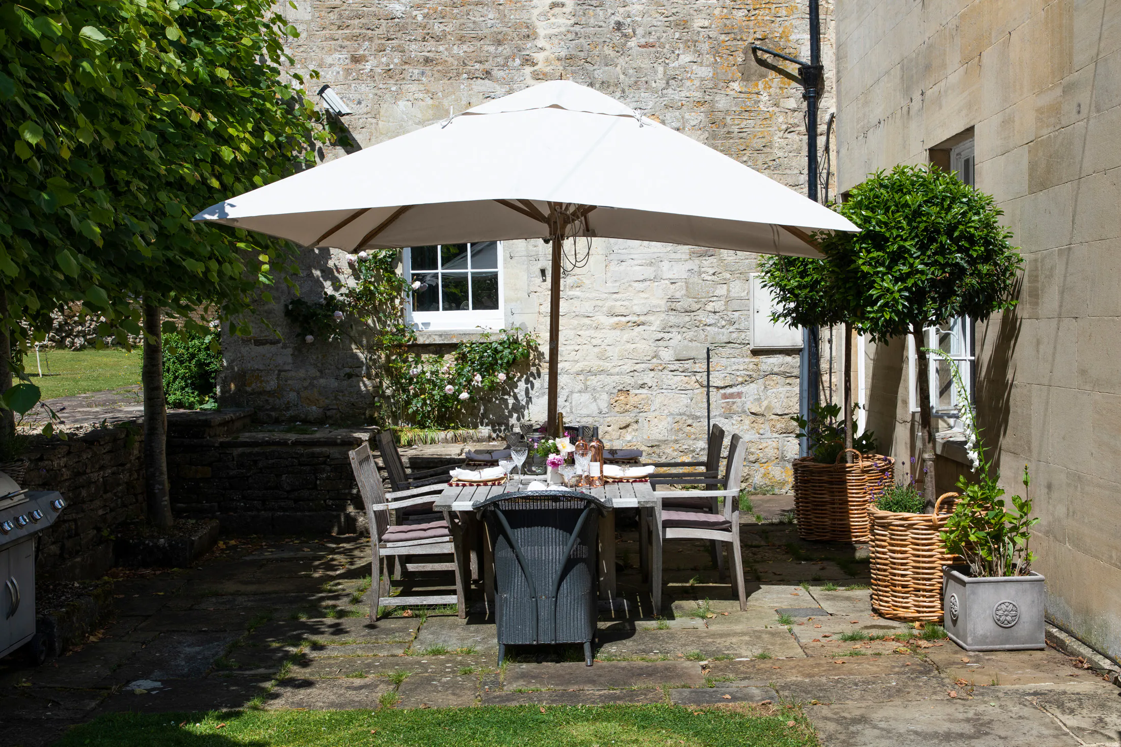 Luxury-Hall-For-Holiday-Rosewood-Cotswol (23)