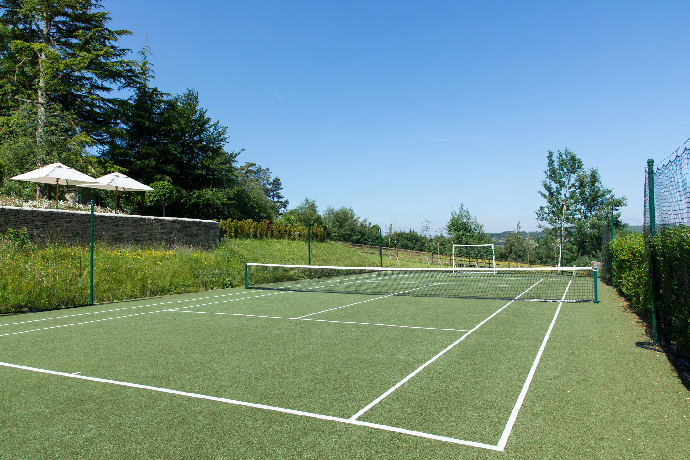 Luxury-Hall-For-Holiday-Rosewood-Cotswol (6)