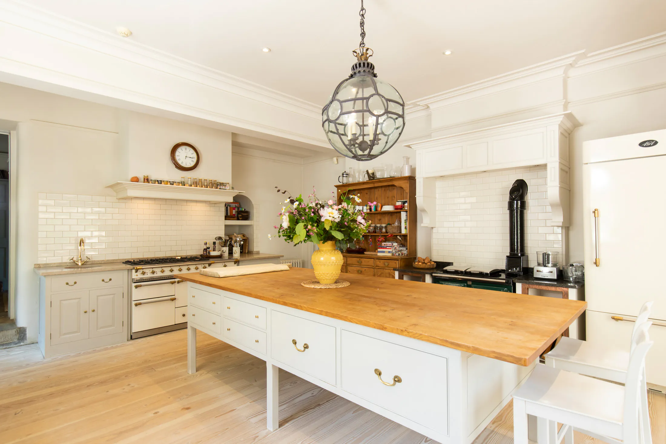 Luxury-Hall-For-Holiday-Rosewood-Cotswol (65)