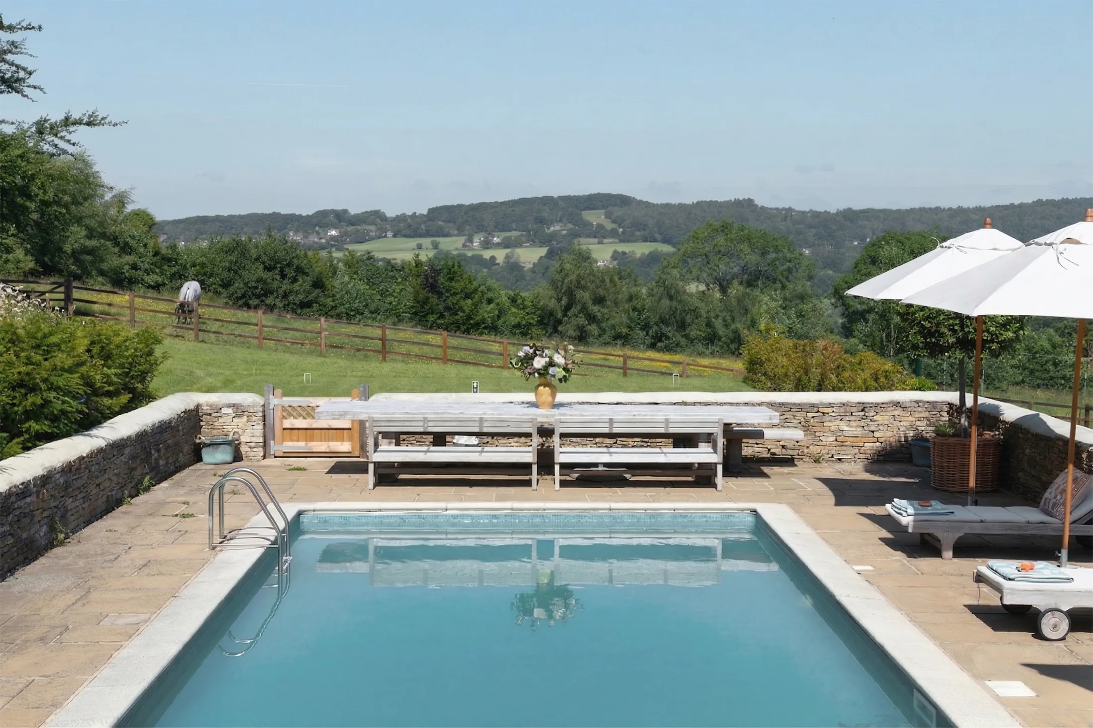 Luxury-Hall-For-Holiday-Rosewood-Cotswolds_