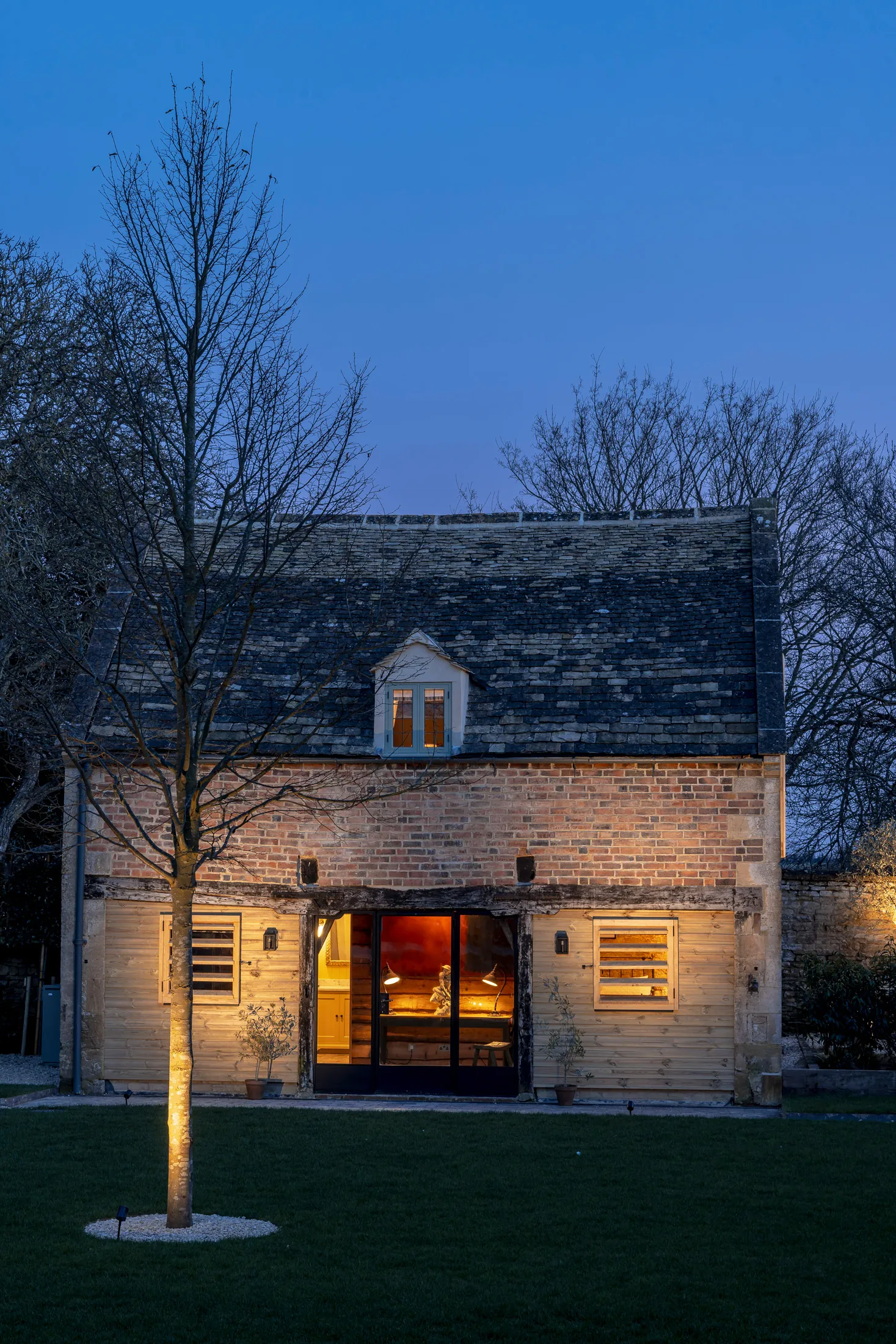 Luxury-House-For-Holiday-Rent-Cotswolds-Wellbrook-F (35)