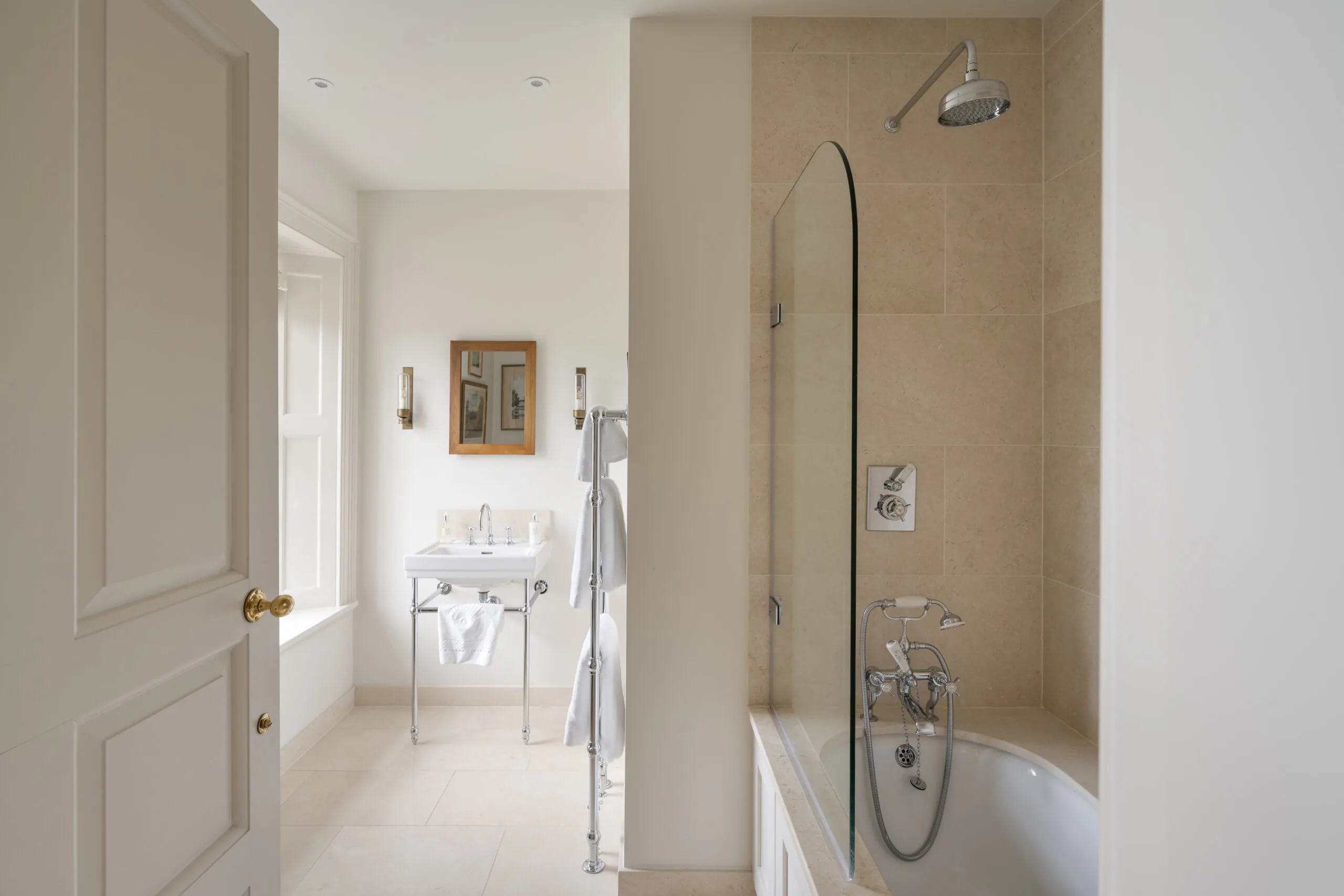 Luxury-Estate-For-Holiday-Rent-The-Cotswolds-Ashlar-Park (8)