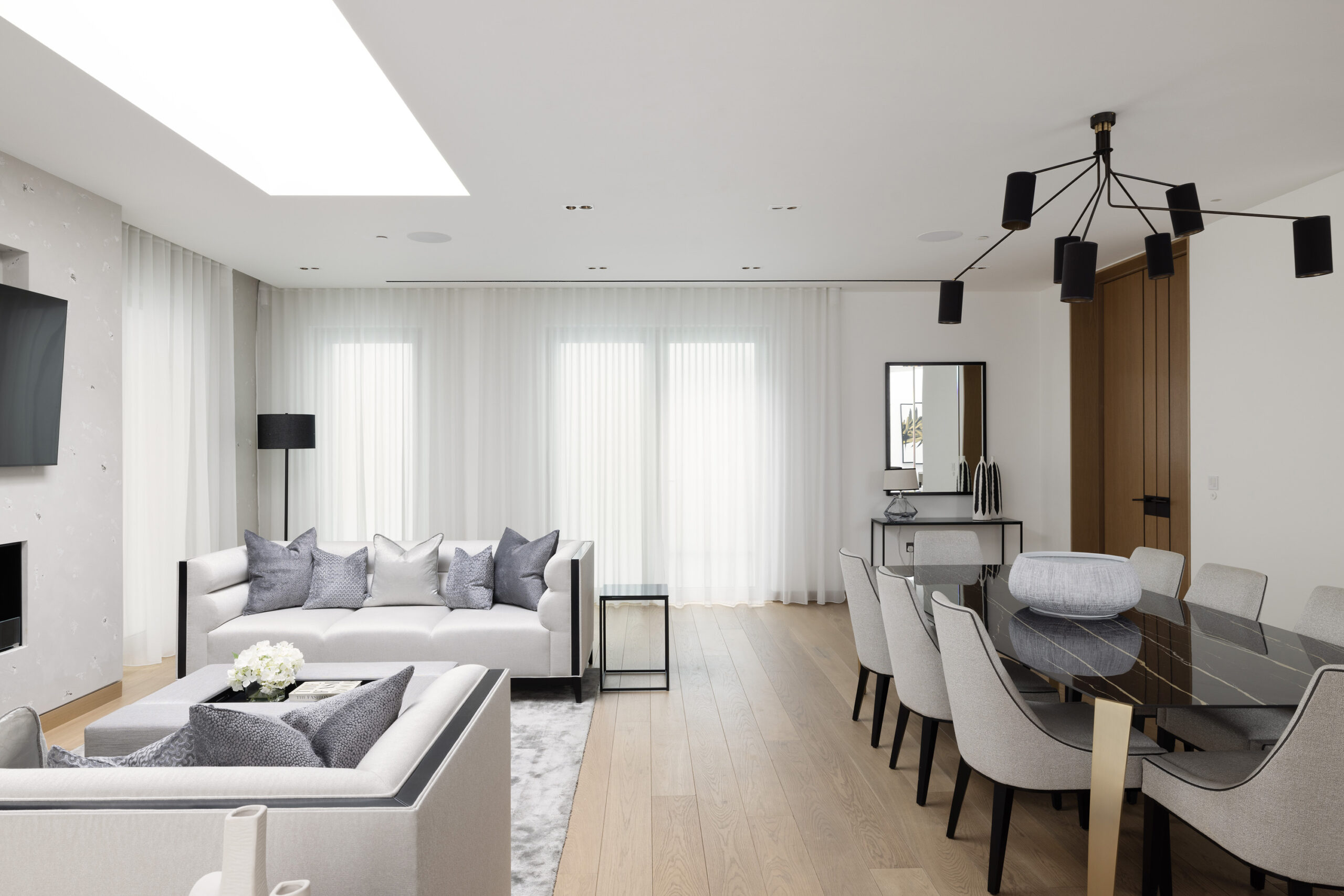 Mayfair-House-For-Rent-Down-Street-Mews-2_Lo