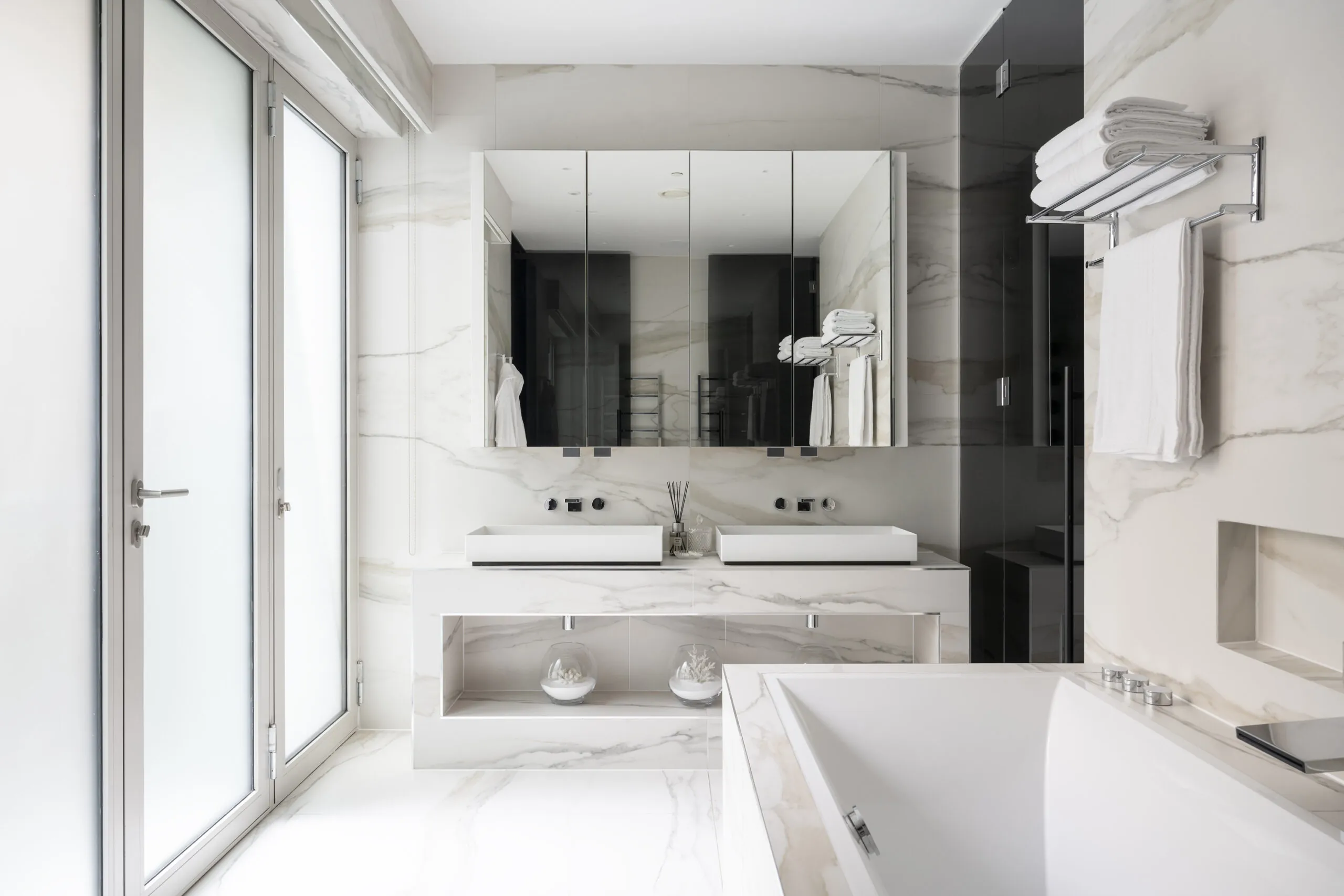 Mayfair-House-To-Rent-Short-Let-Down-Street-Mews-19_Lo
