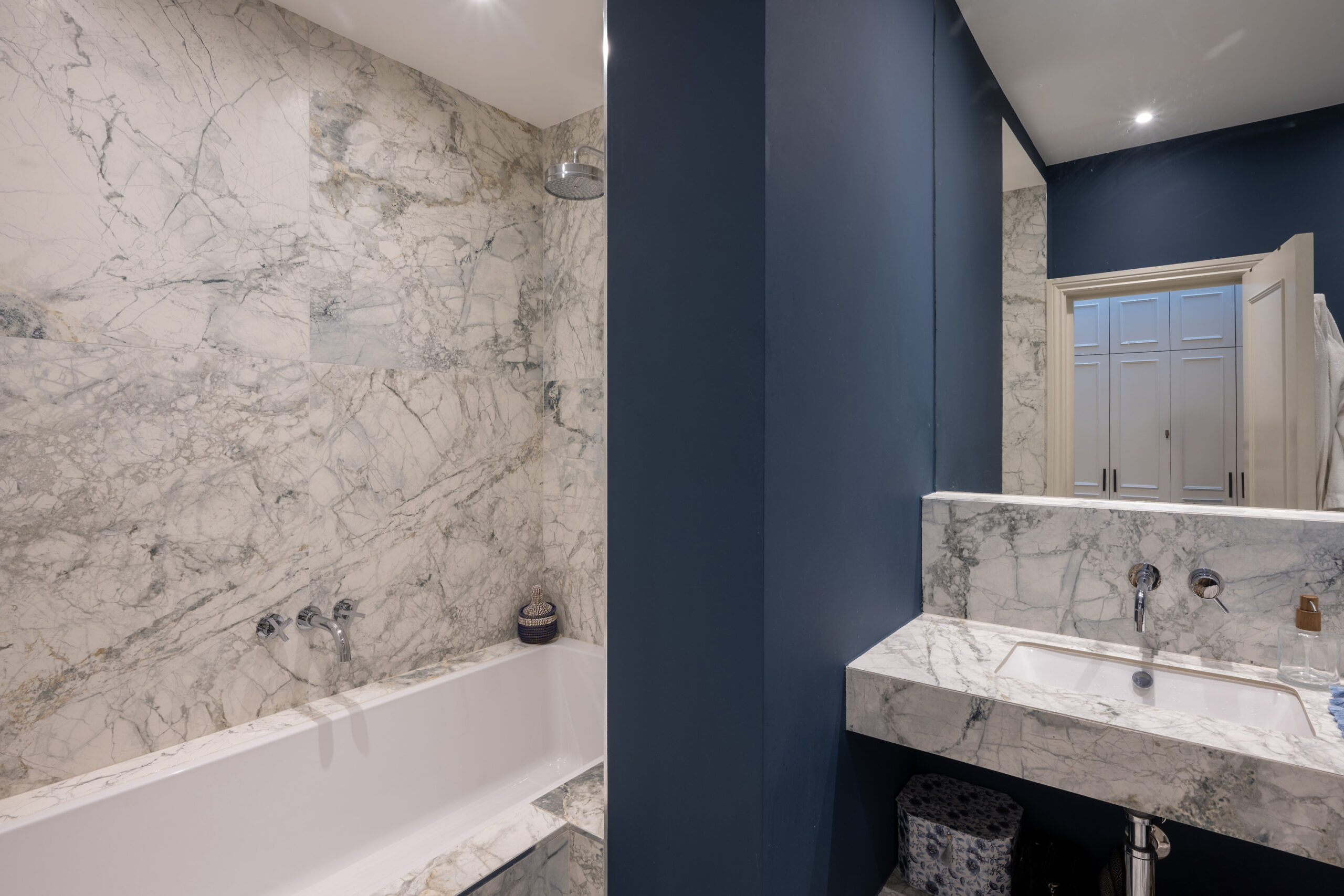Notting-Hill-Apartment-For-Rent-Clanricarde-Gardens-17_Lo