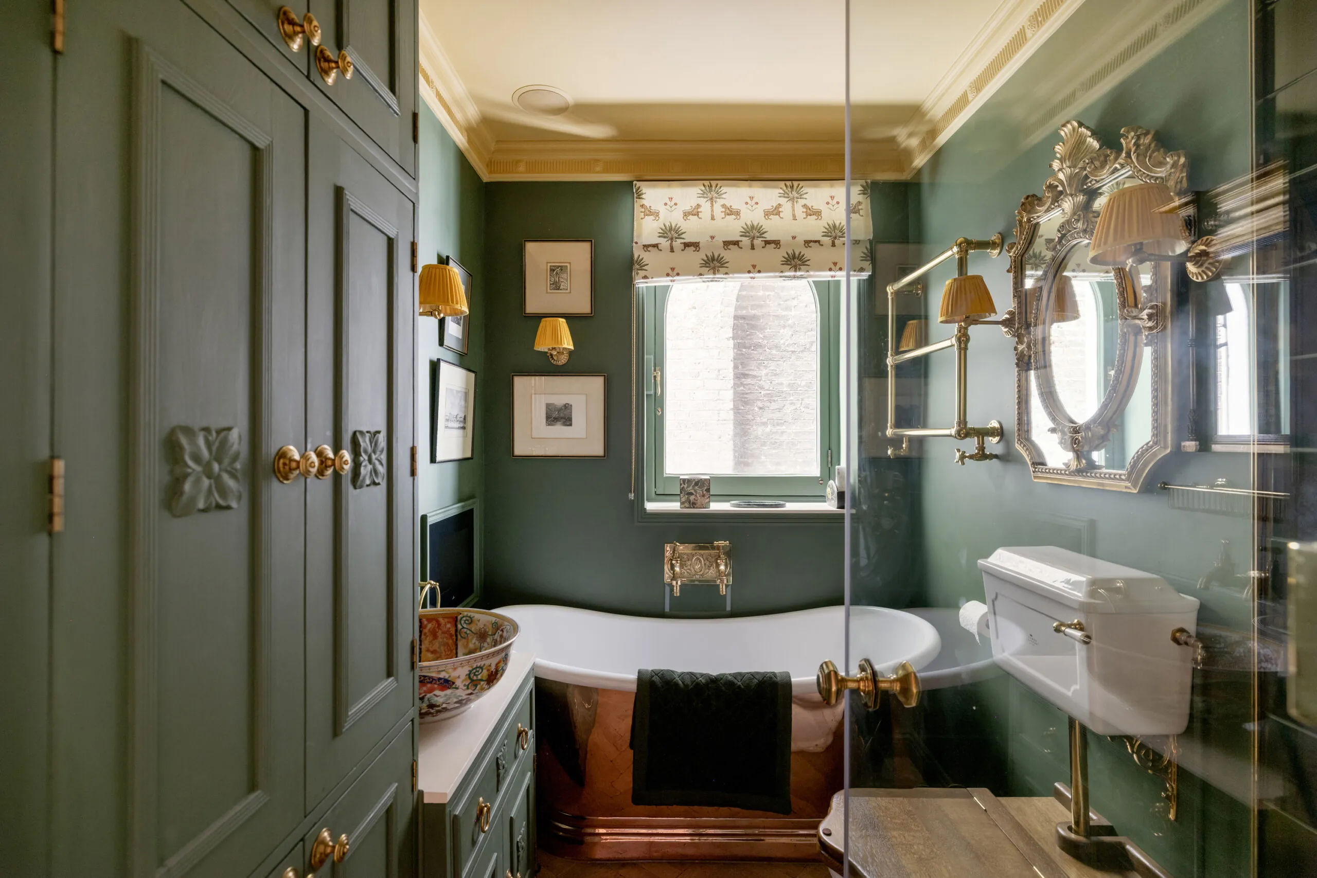 Notting-Hill-Apartment-For-Rent-Pembridge-Square-15_Lo