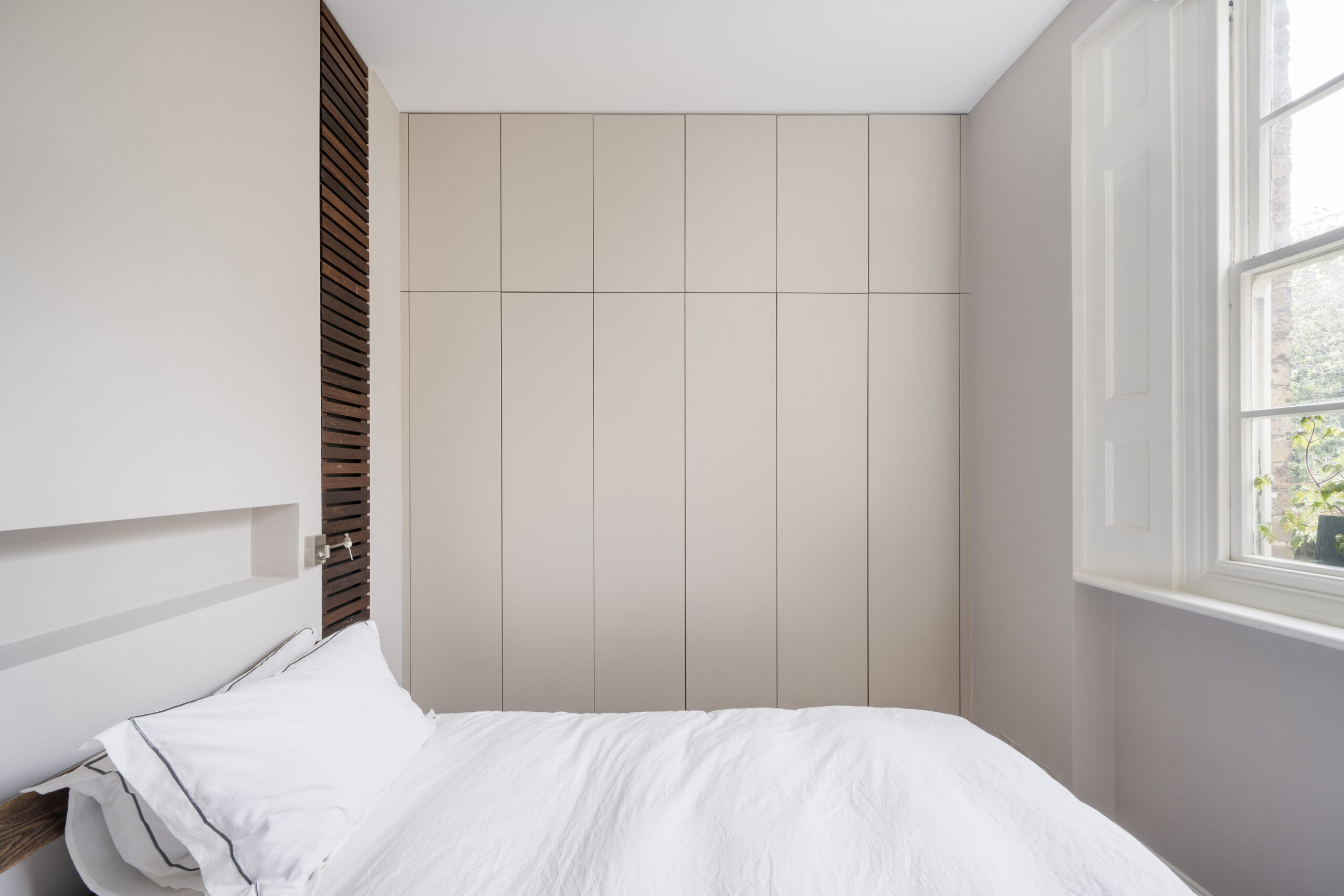 Notting-Hill-Apartment-For-Rent-Pembridge-Villas-18_Lo