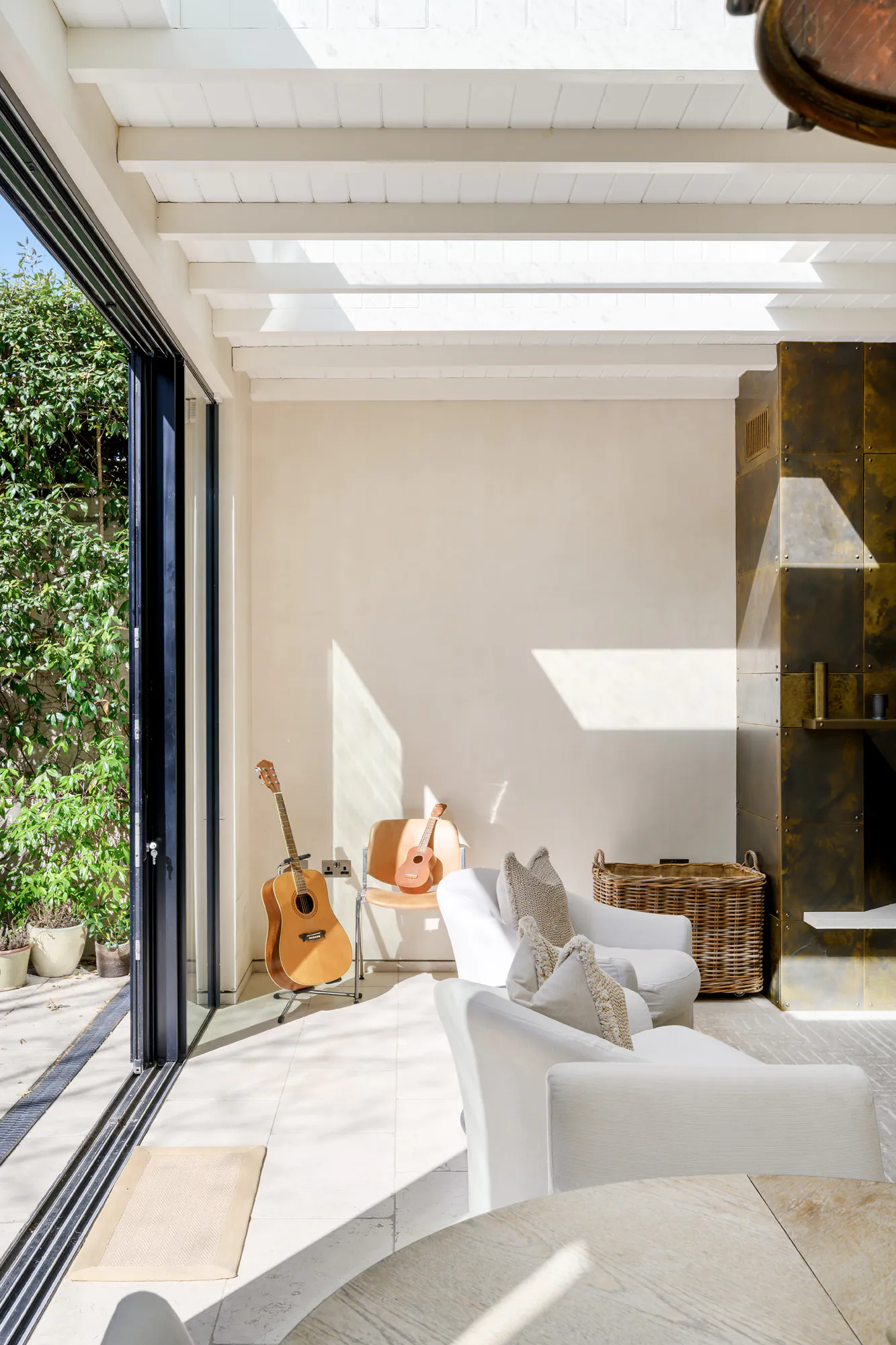 Notting-Hill-Apartment-For-Sale-Pembridge-Crescent-4_Lo