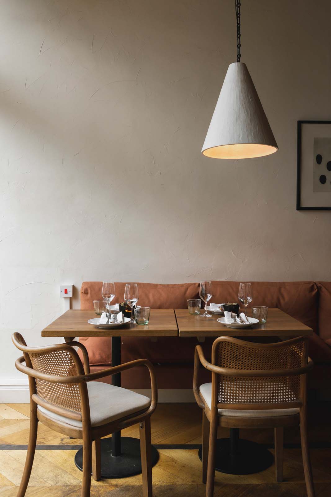 Notting-Hill-Area-Guide-Best-Restarants-Orasay (4)