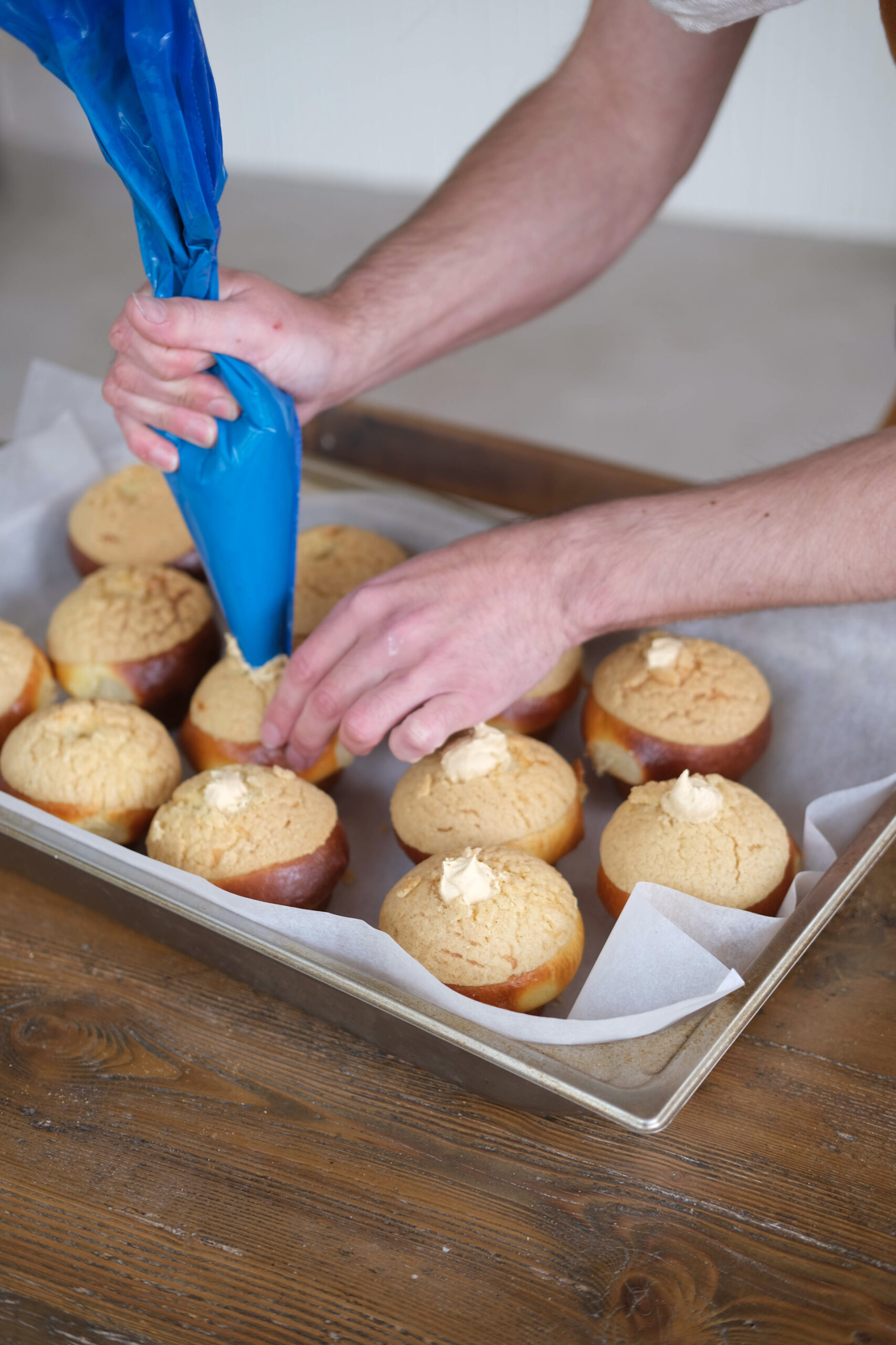 Notting-Hill-Area_guide-Best-Bakery-Laylas (2)