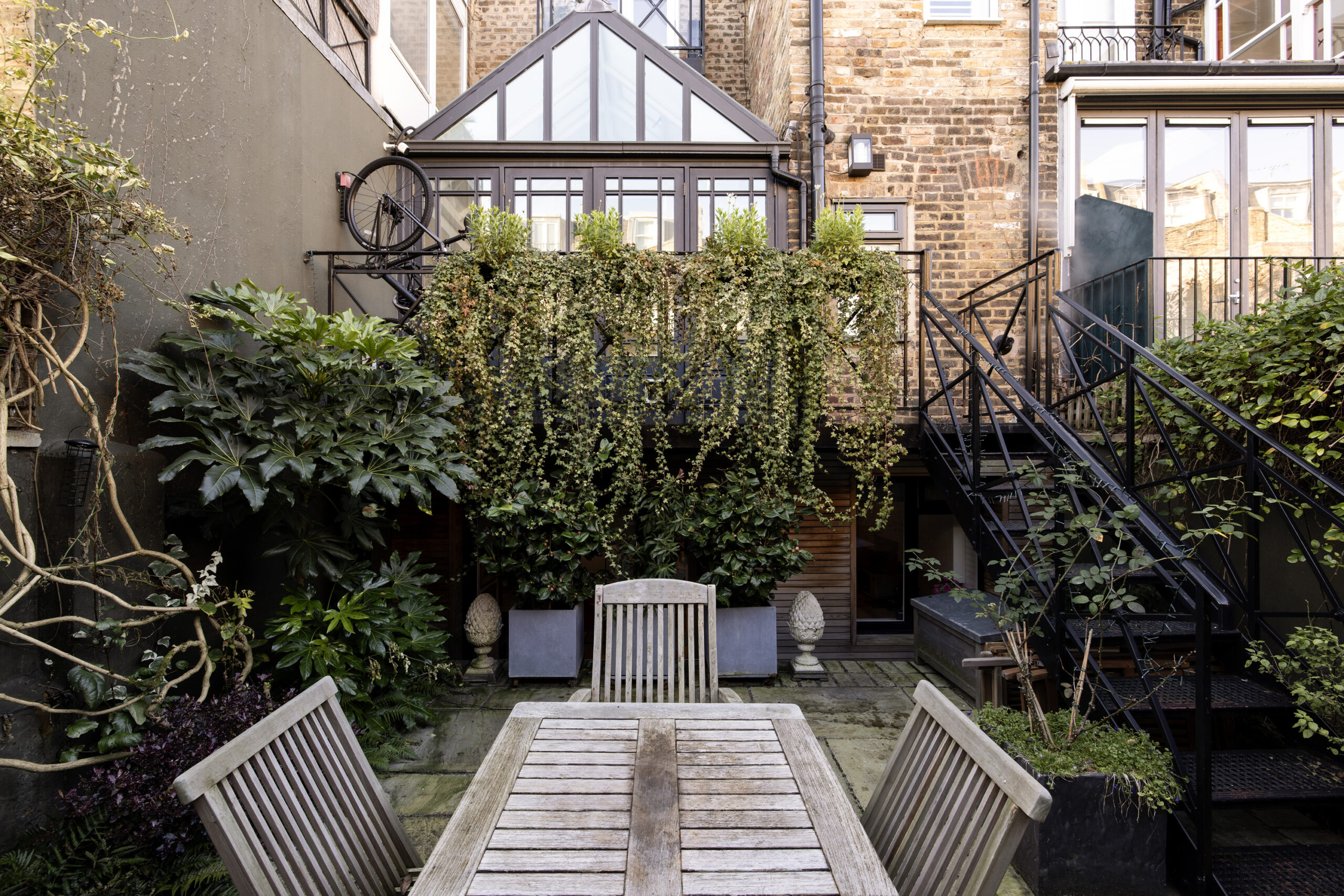 Notting-Hill-House-For-Rent-Ledbury-Road-30_Lo