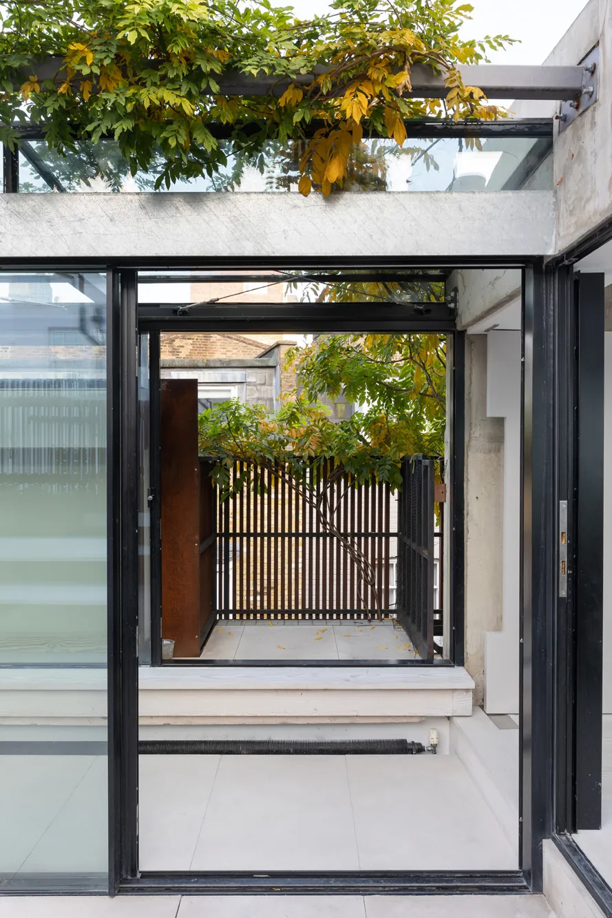 Notting-Hill-House-For-Rent-Vernon-Yard (19)